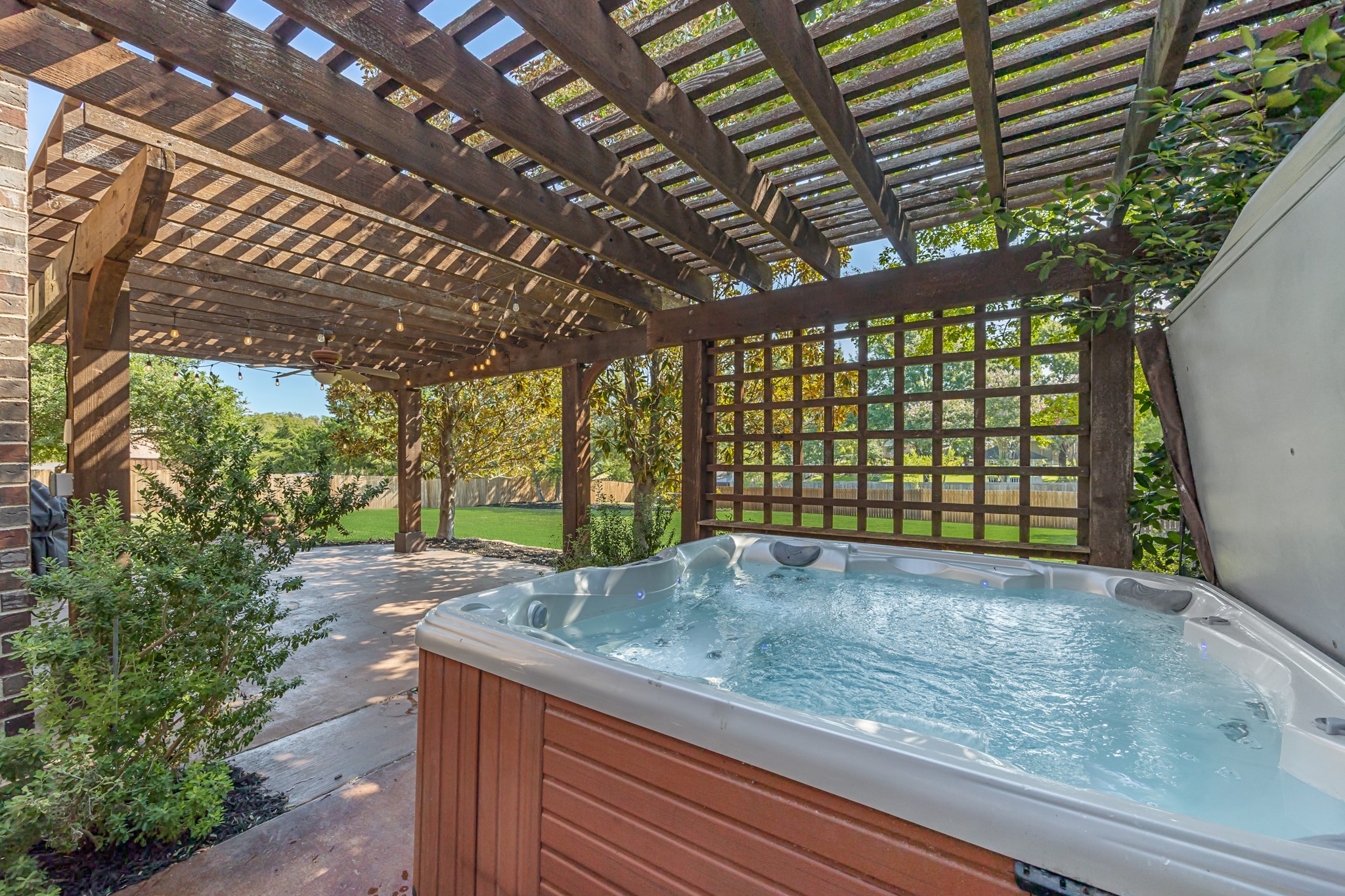 2230 Woodlands Circle