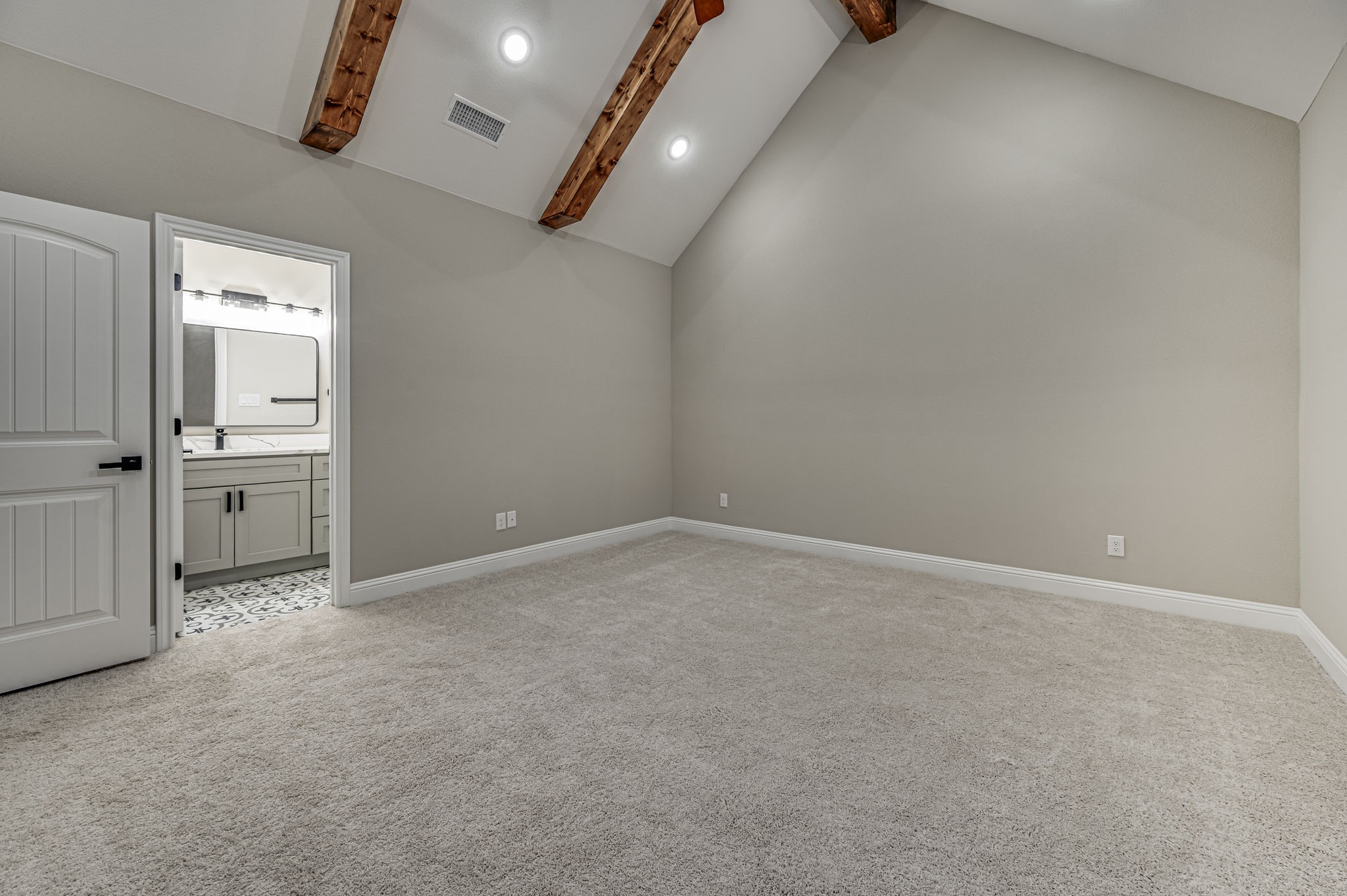 5858 Black Pine Circle
