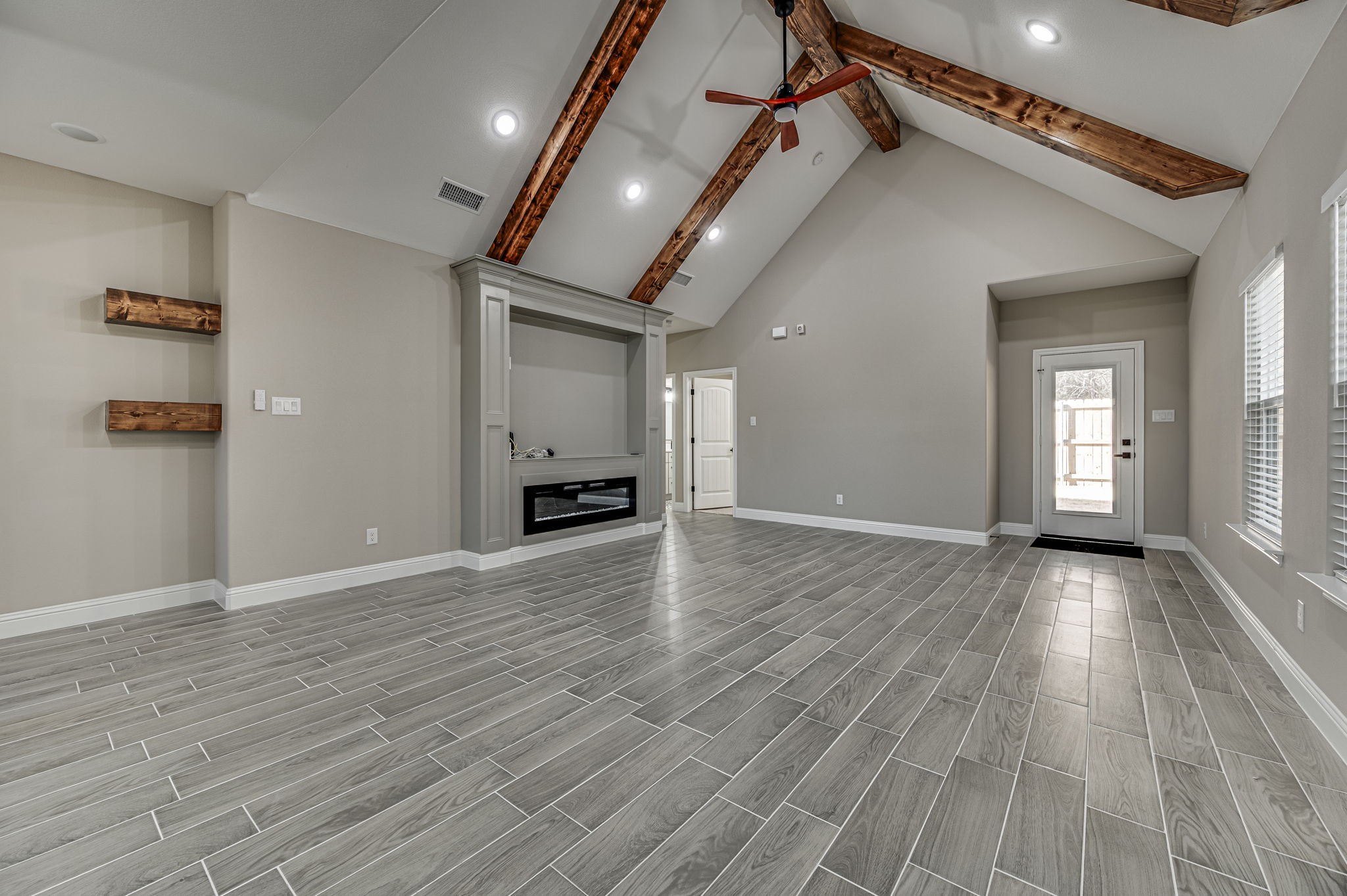 5858 Black Pine Circle