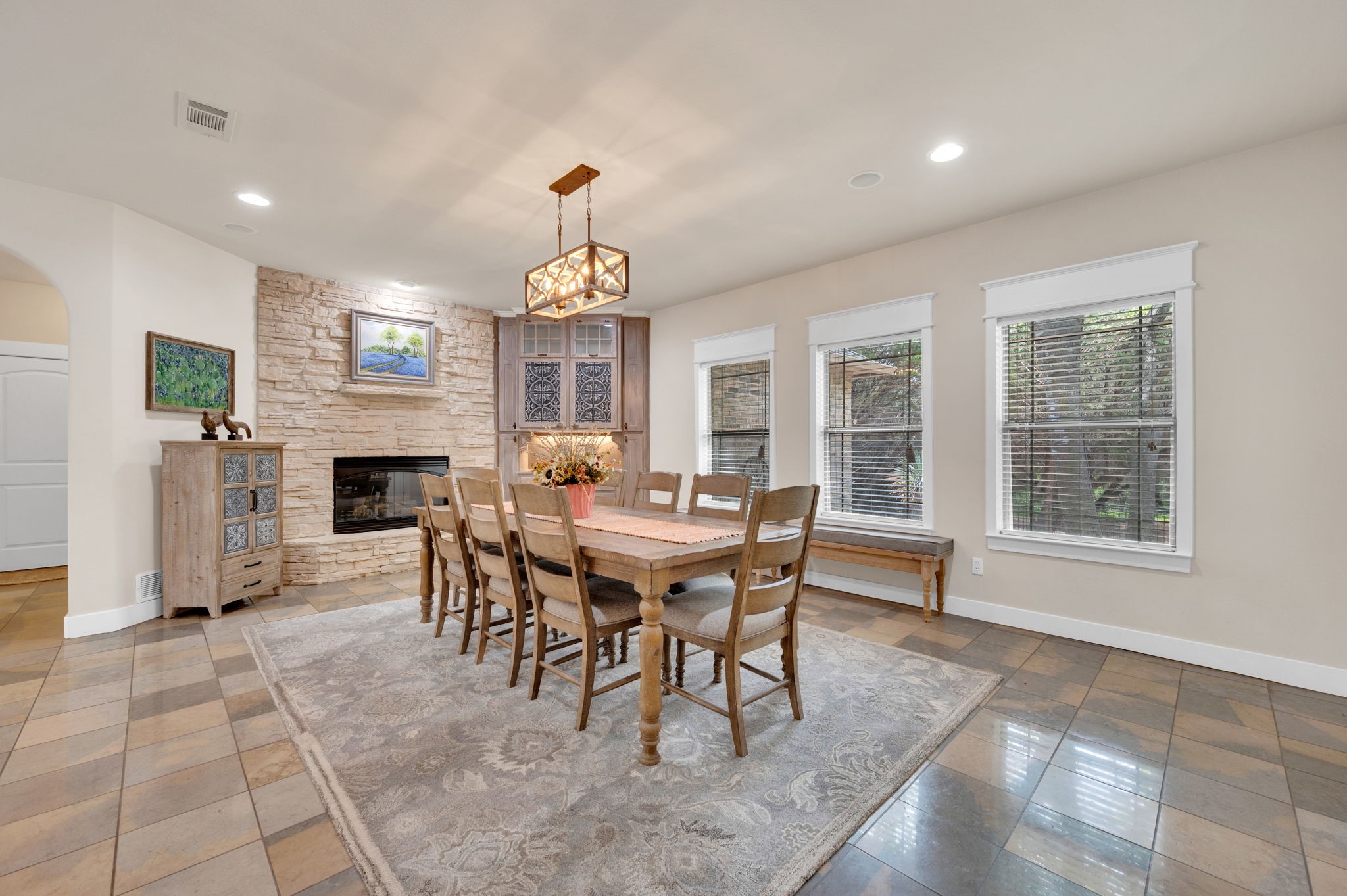 3690 Mockingbird Lane