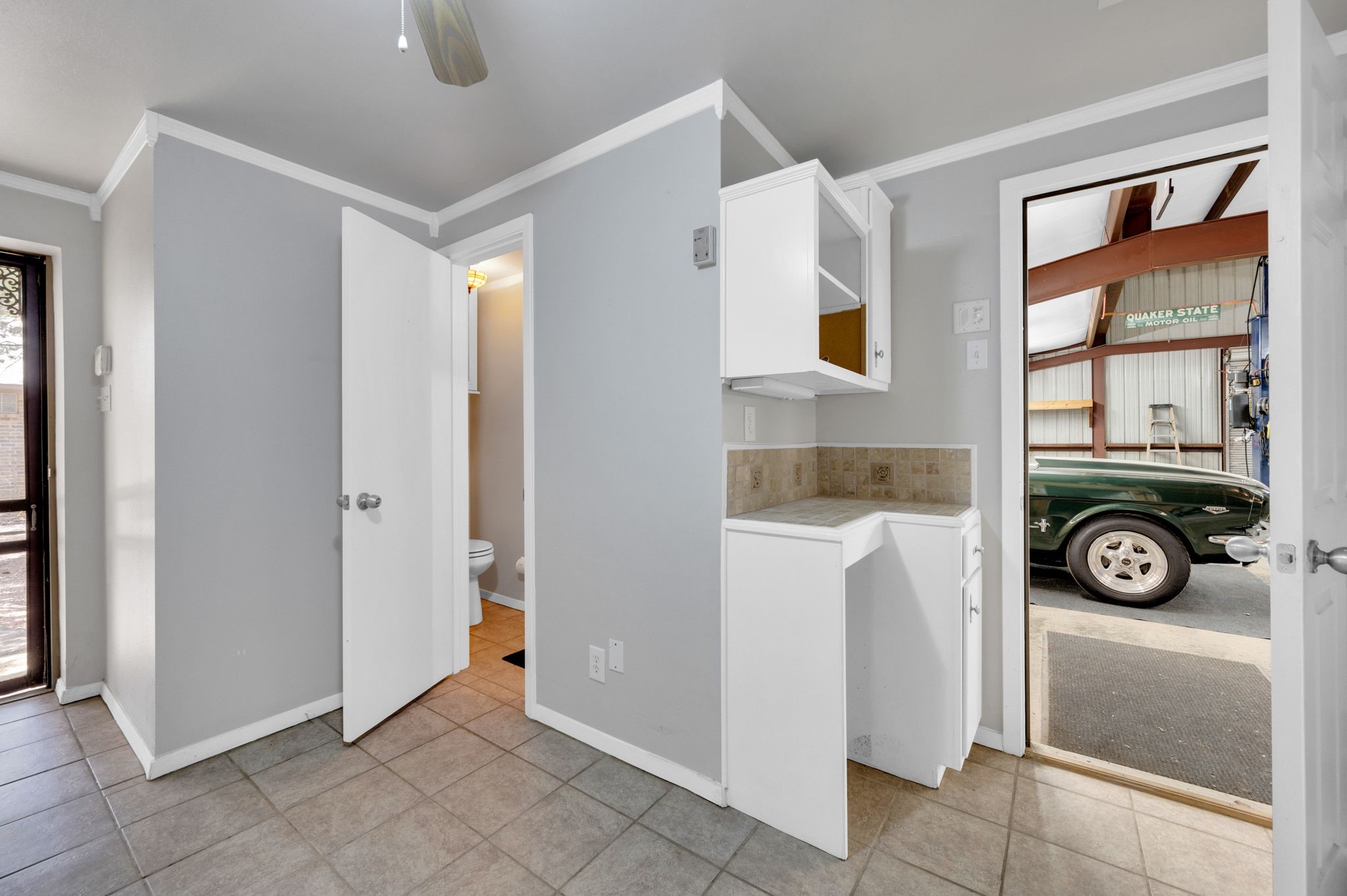 3690 Mockingbird Lane