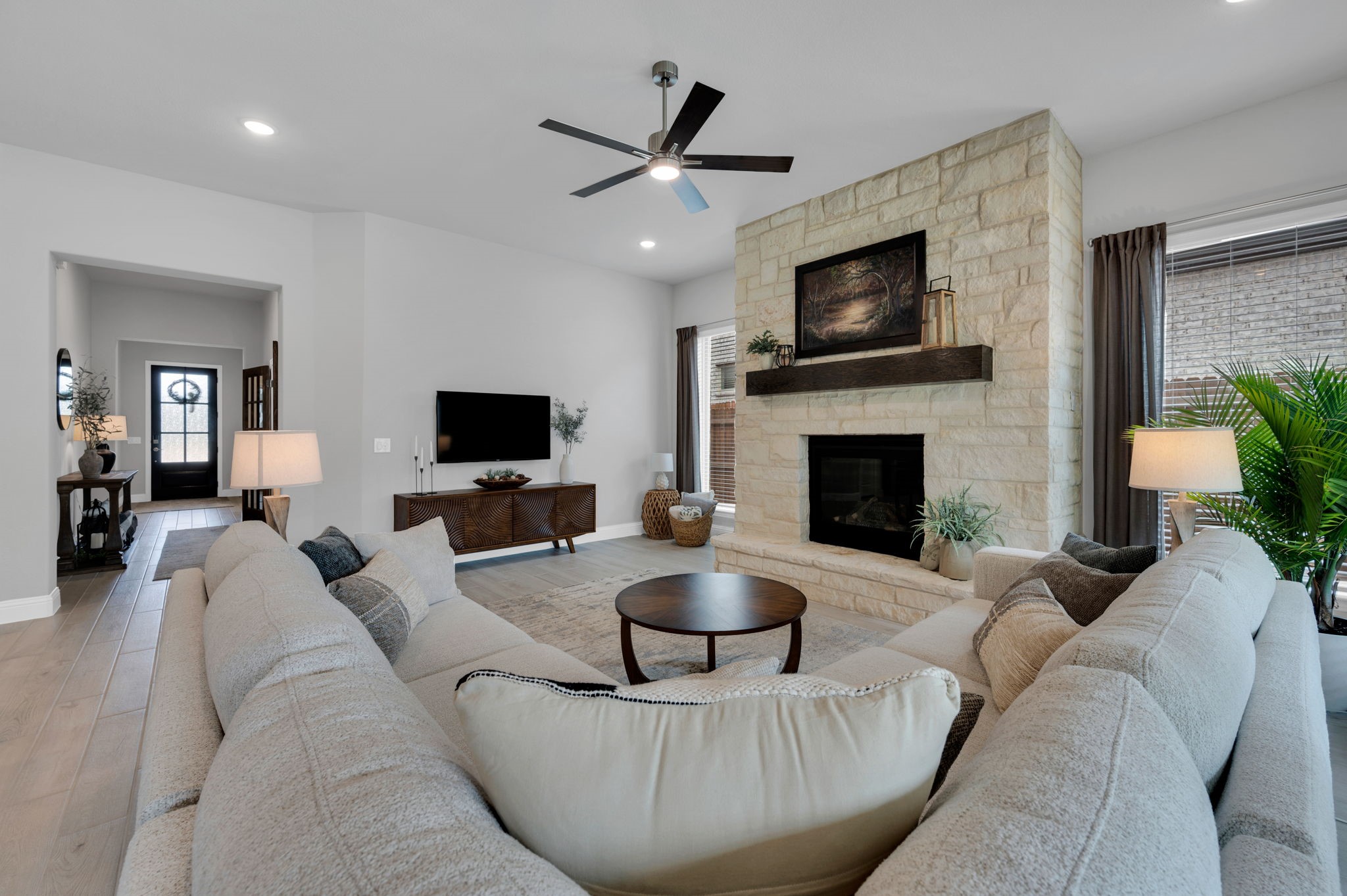 922 Cardinal Drive