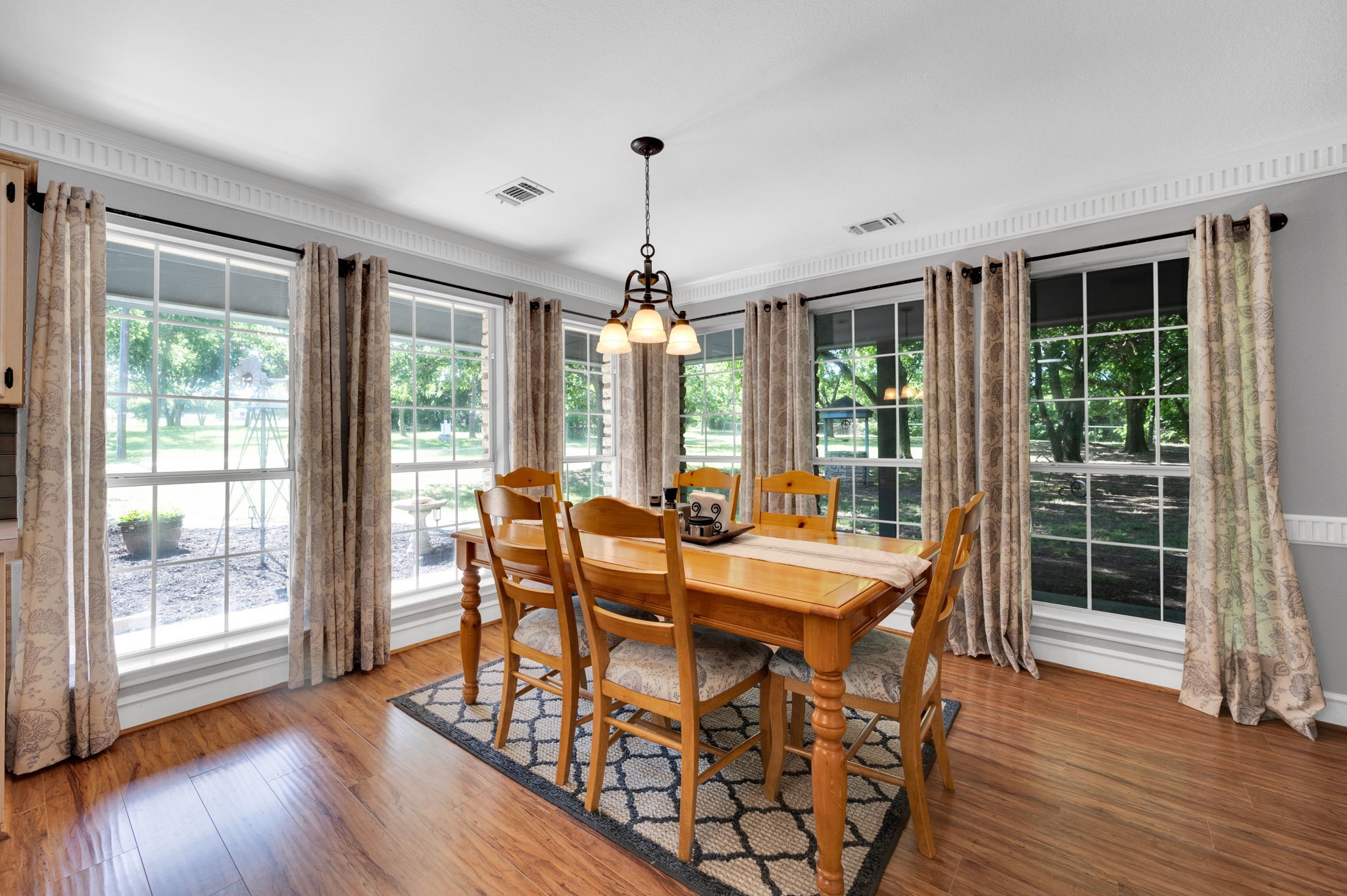 1511 Tower Road