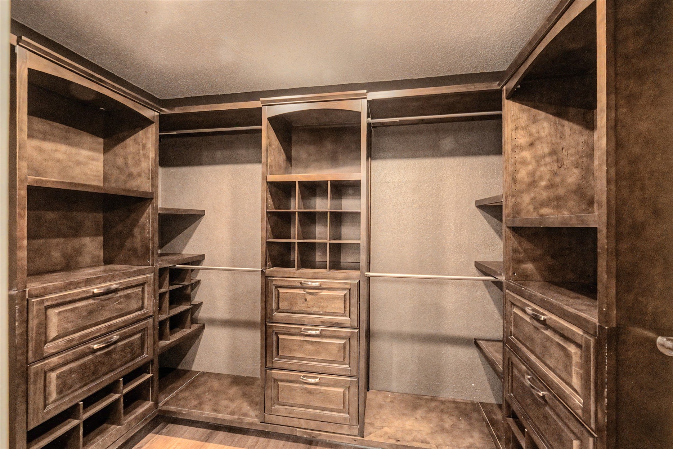 4726 Kensington Court