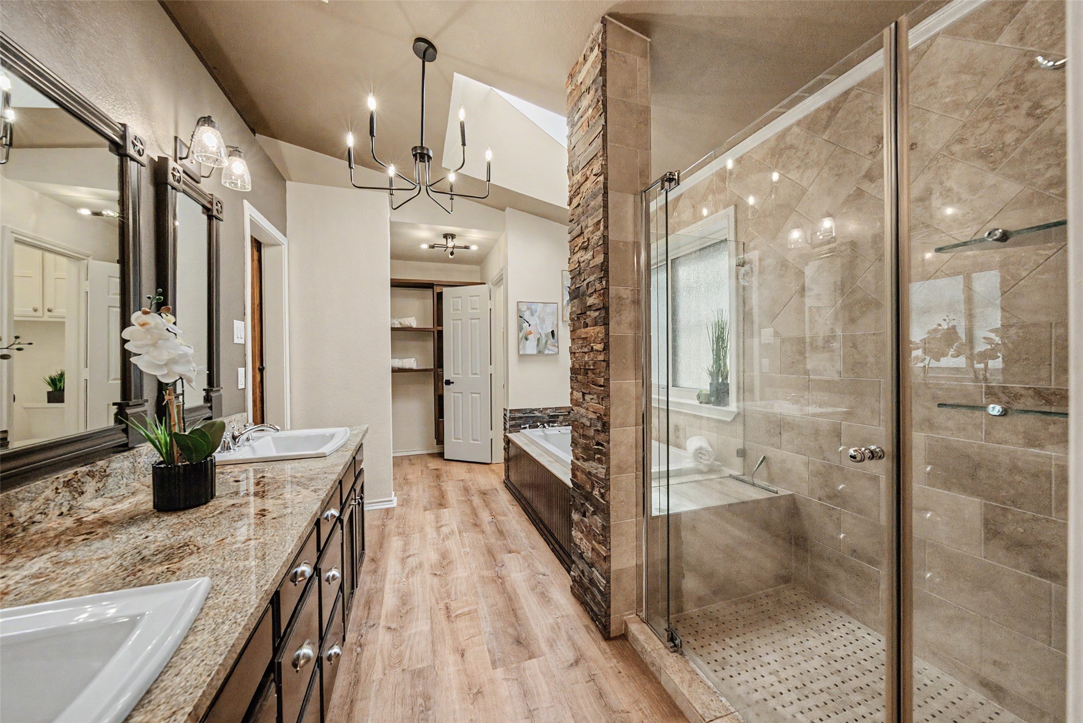 4726 Kensington Court