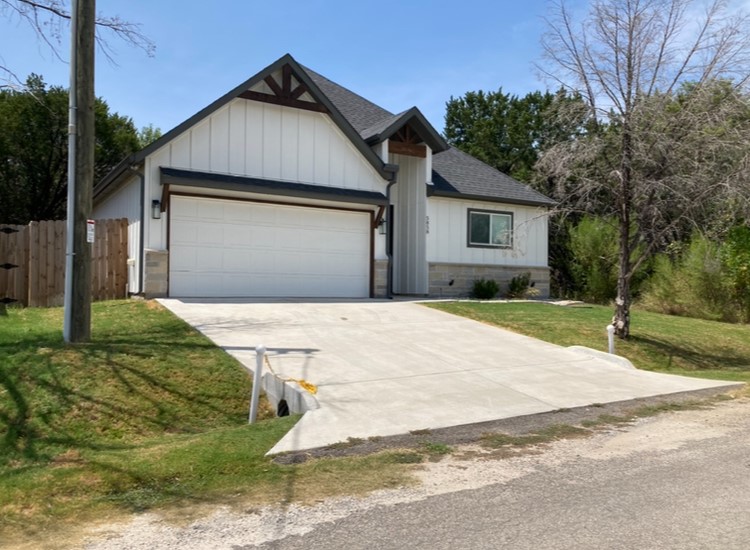 5858 Black Pine Circle