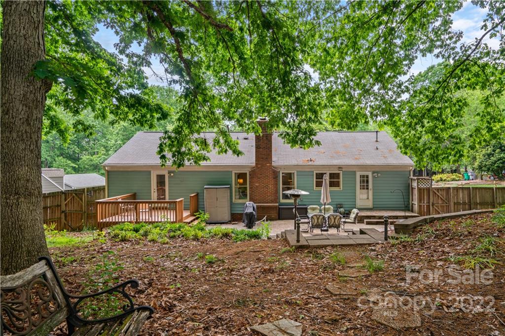 9404 Wenlock Circle