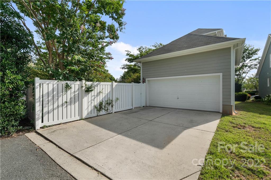 412 Third Baxter Crossing