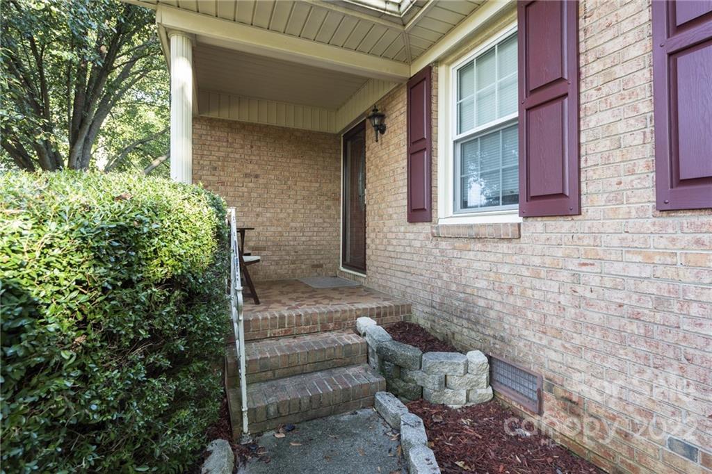 109 Juanita Drive
