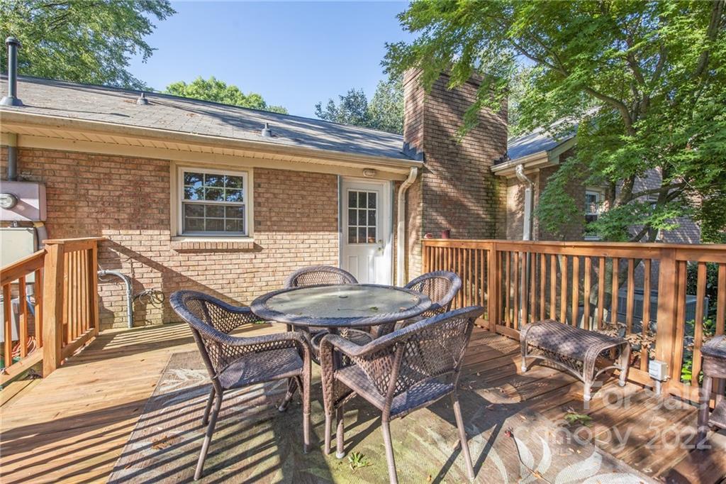 109 Juanita Drive