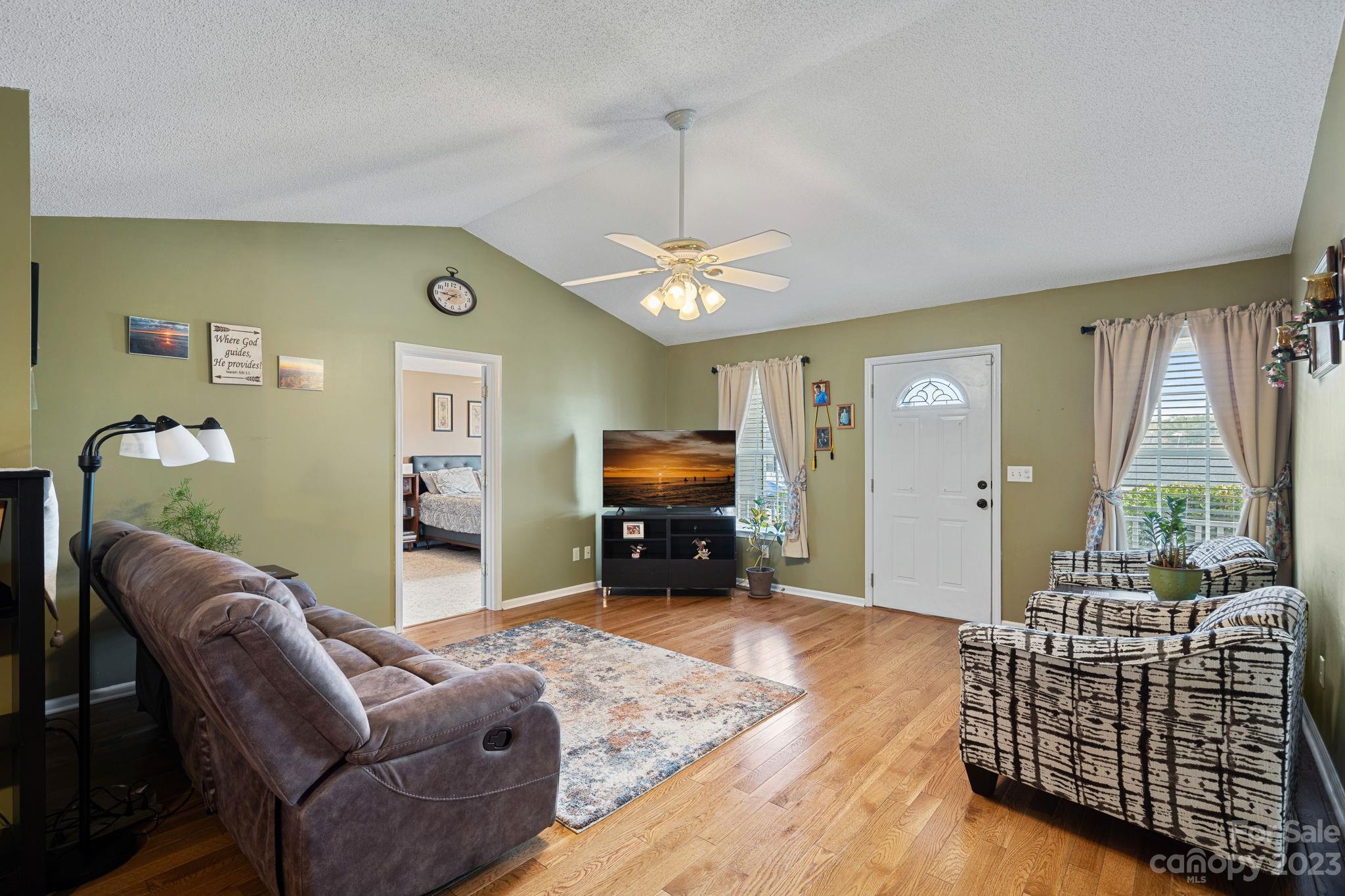 4133 Ringtail Court SE