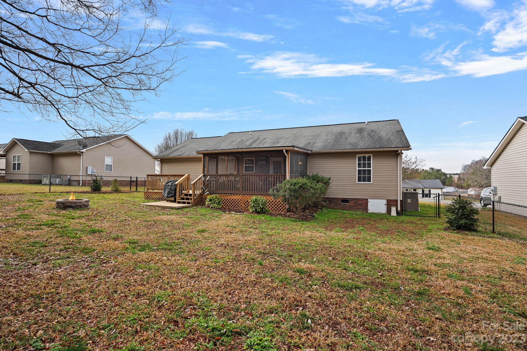 4133 Ringtail Court SE