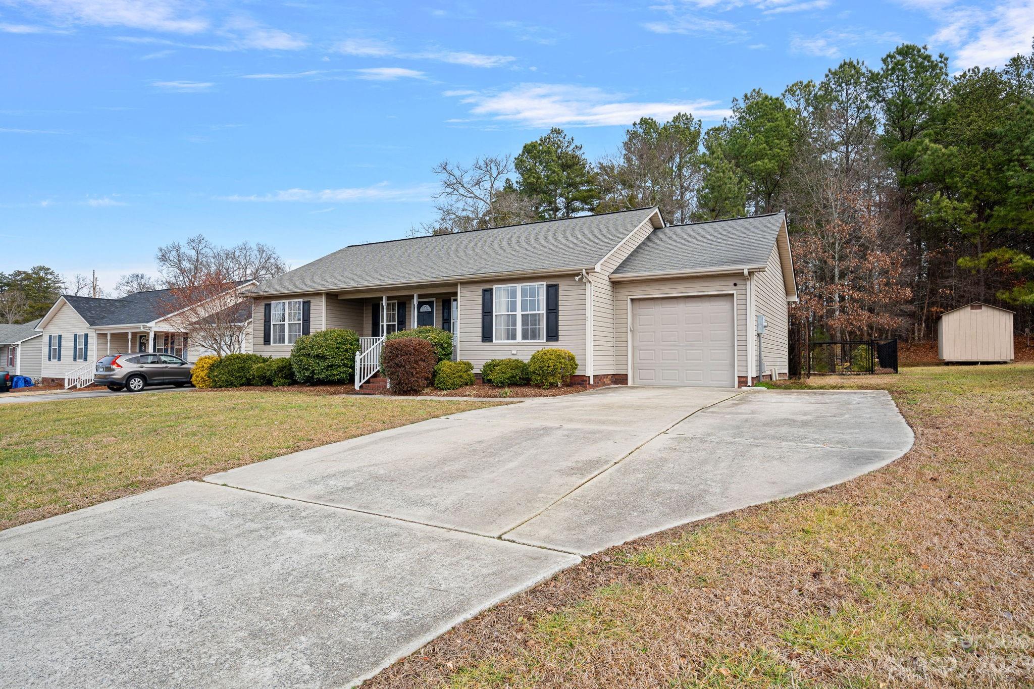 4133 Ringtail Court SE