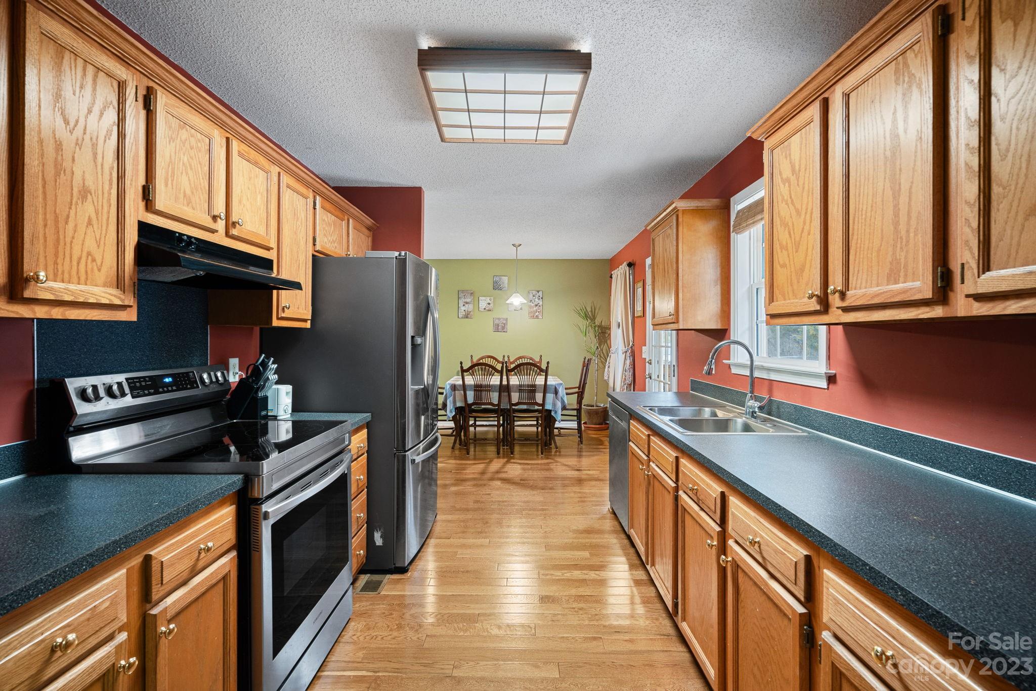 4133 Ringtail Court SE