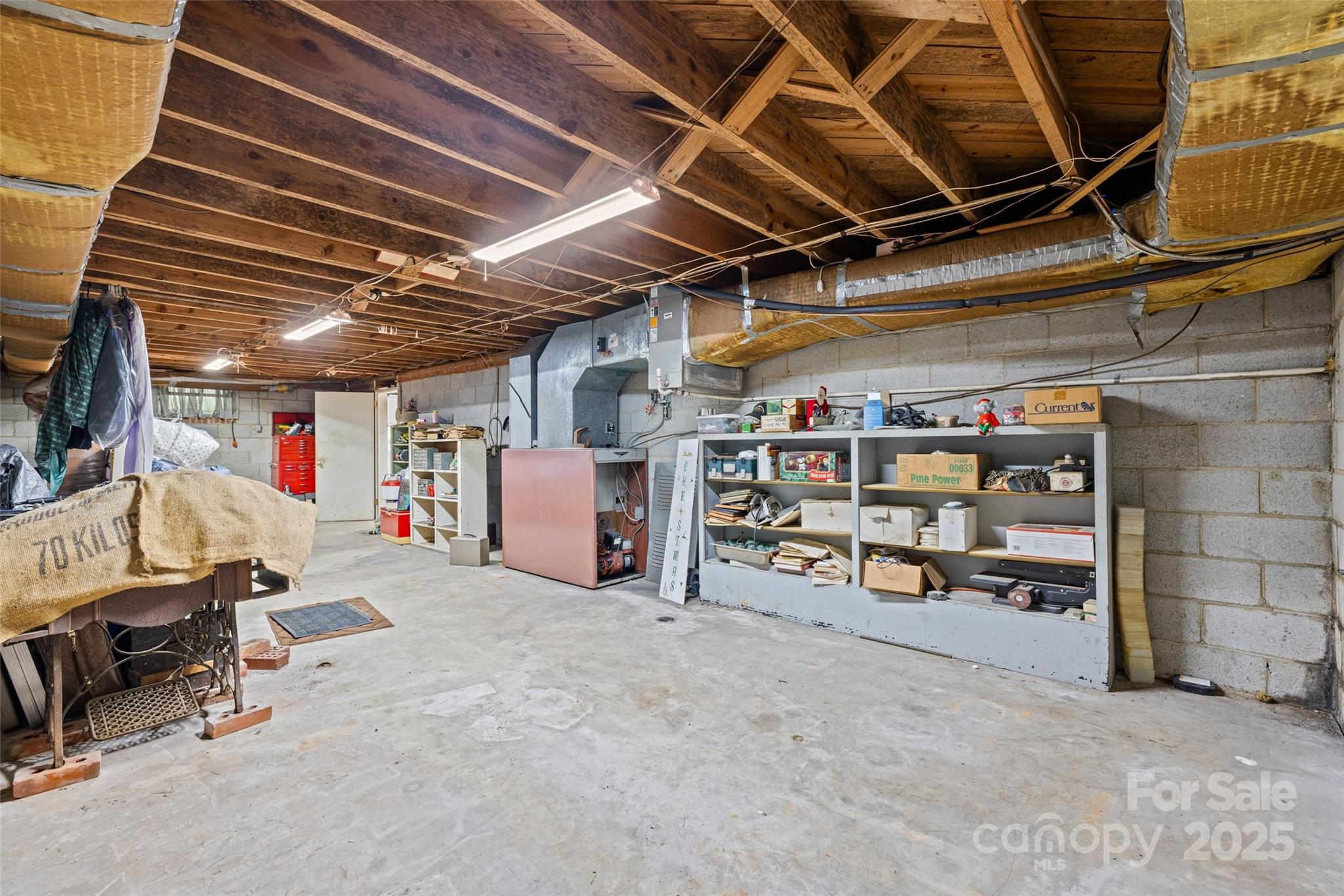 527 W Park Drive