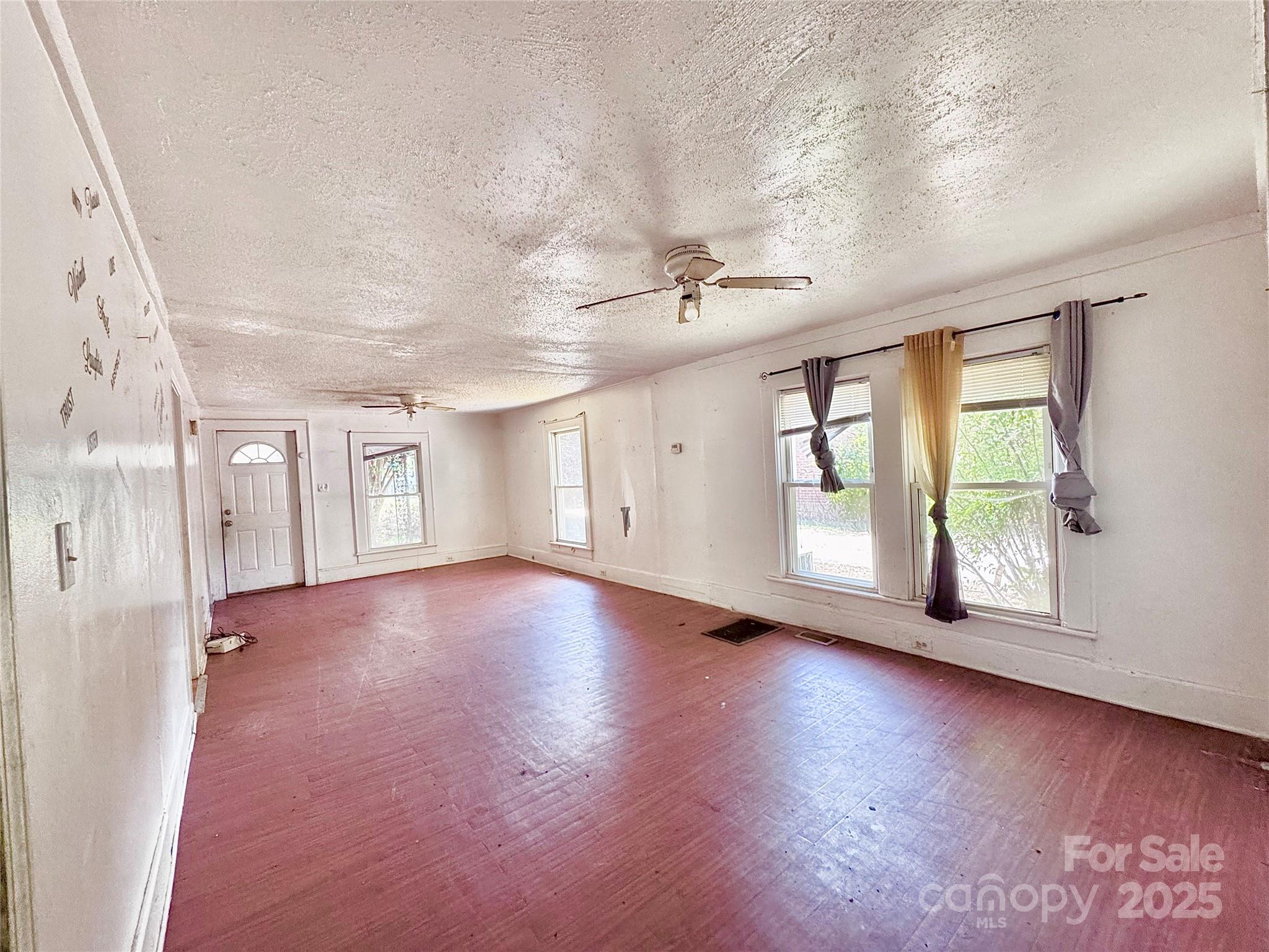615 Fairview Street