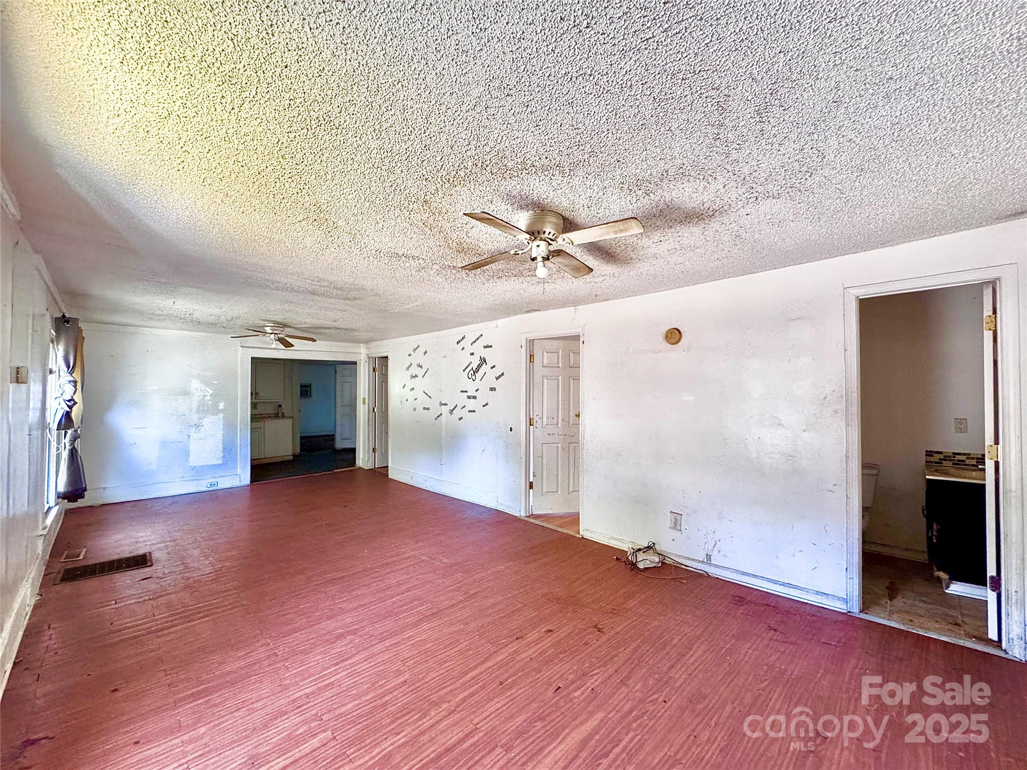615 Fairview Street