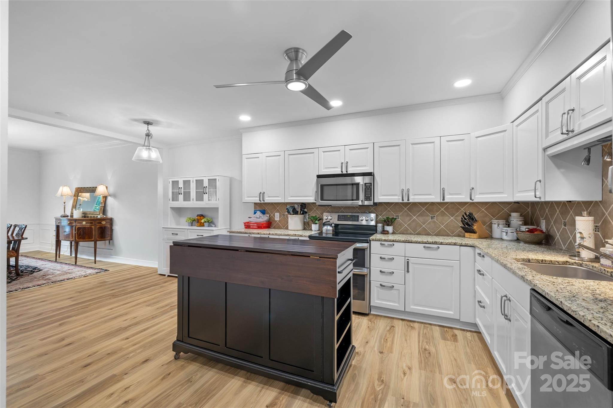 300 N Fulton Street Unit: 24