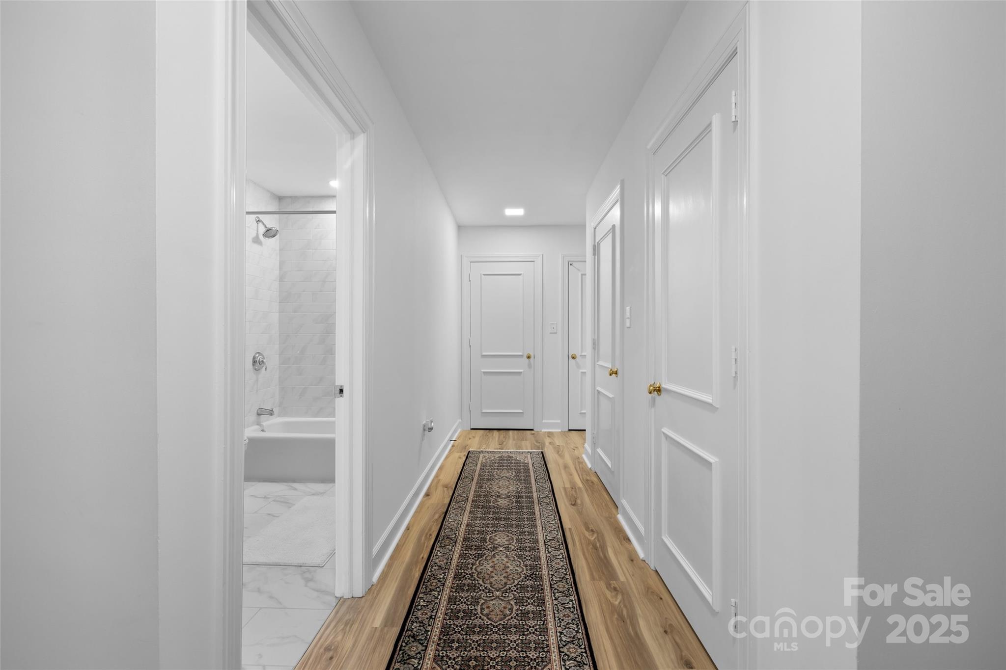 300 N Fulton Street Unit: 24