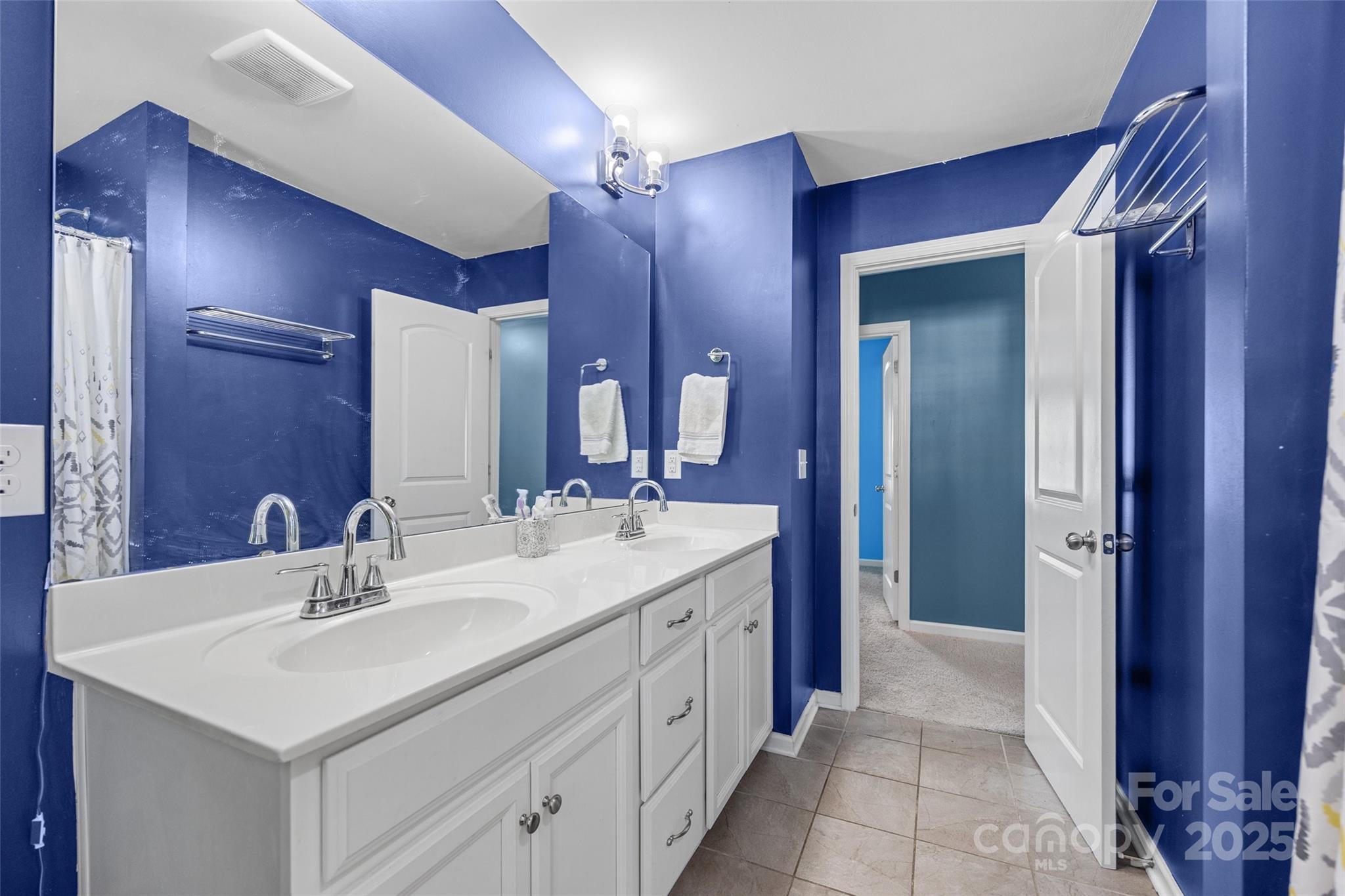 15234 Red Canoe Way
