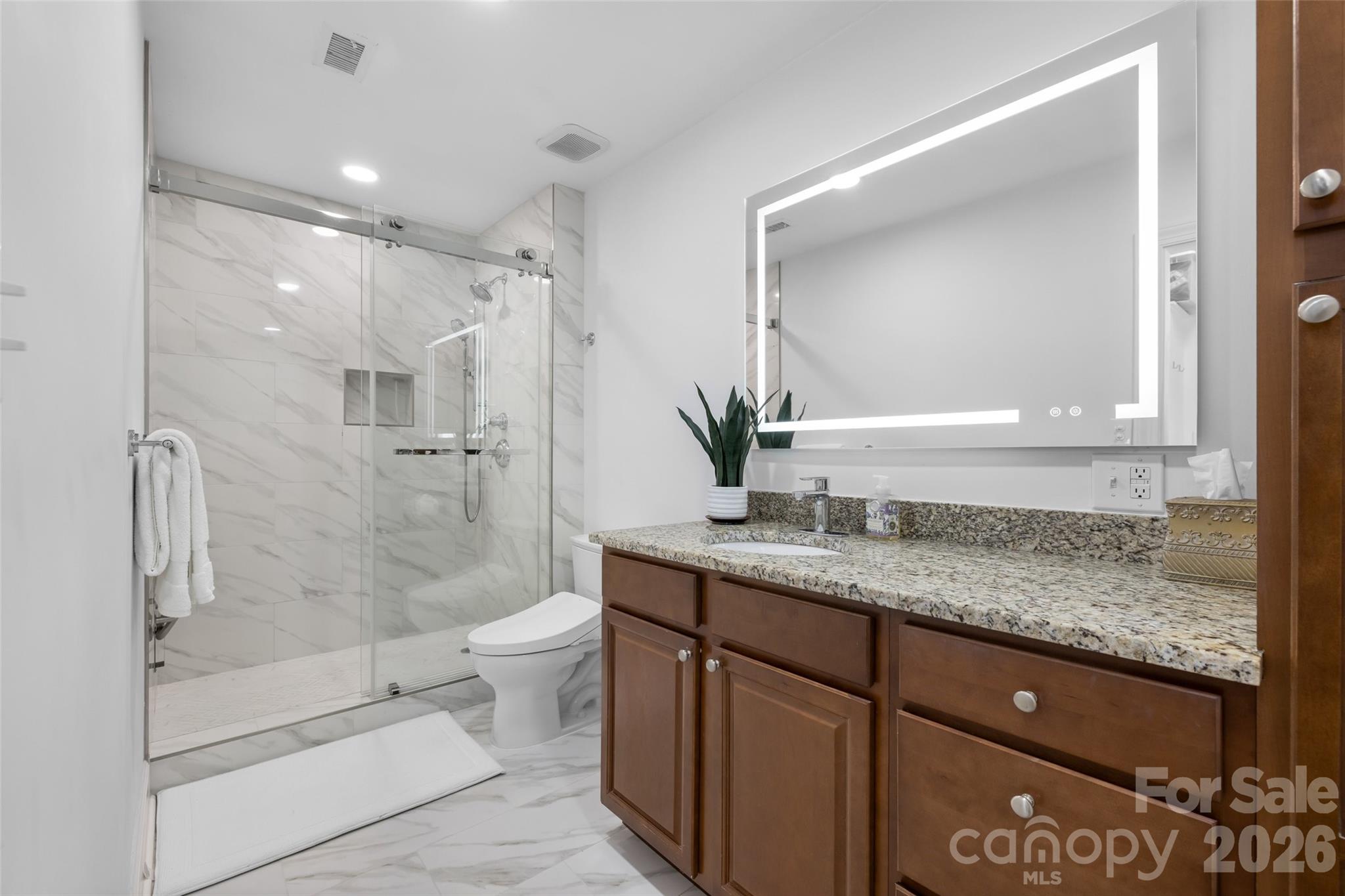 300 N Fulton Street Unit: 24