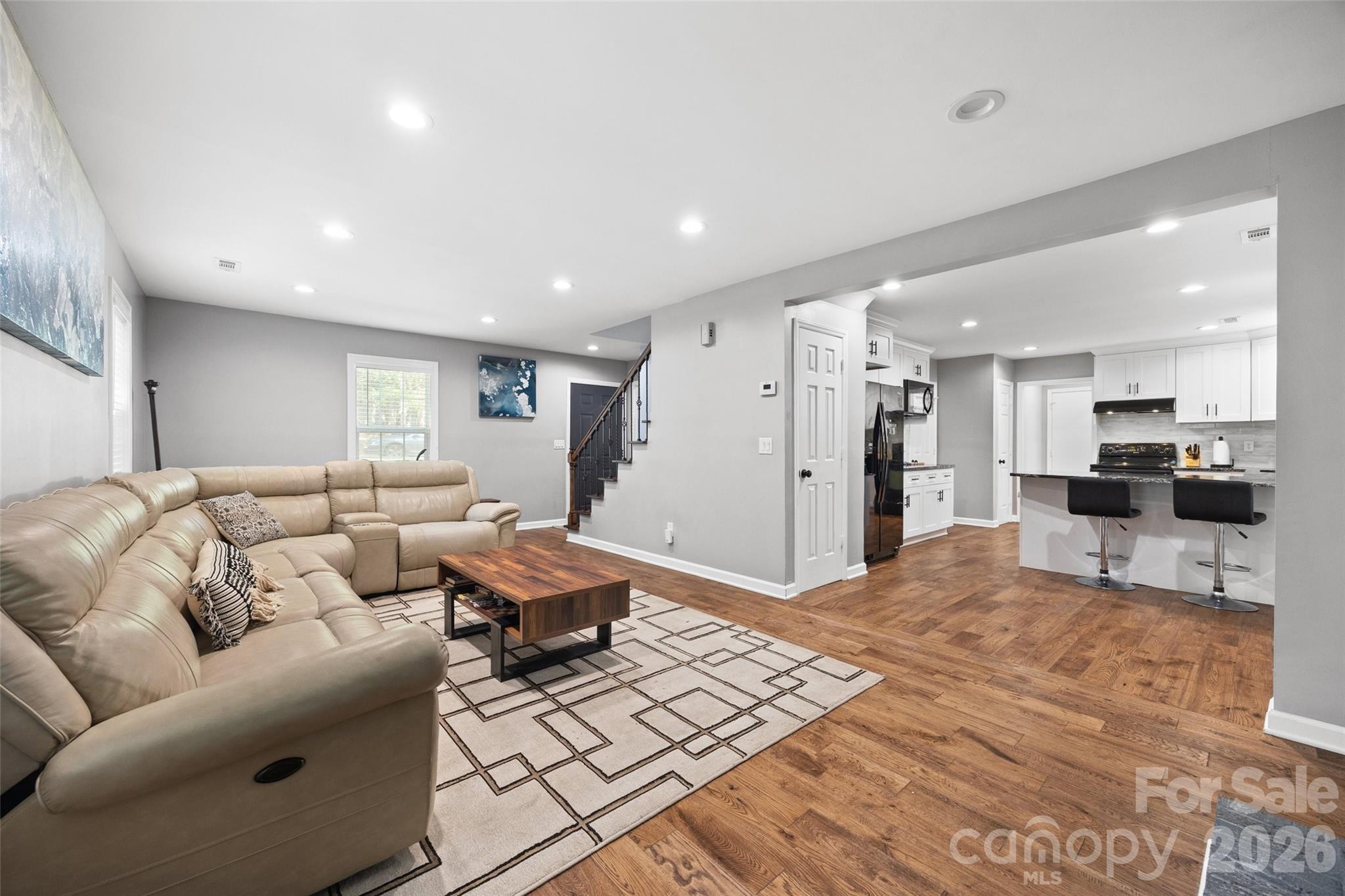 2006 Killarney Place