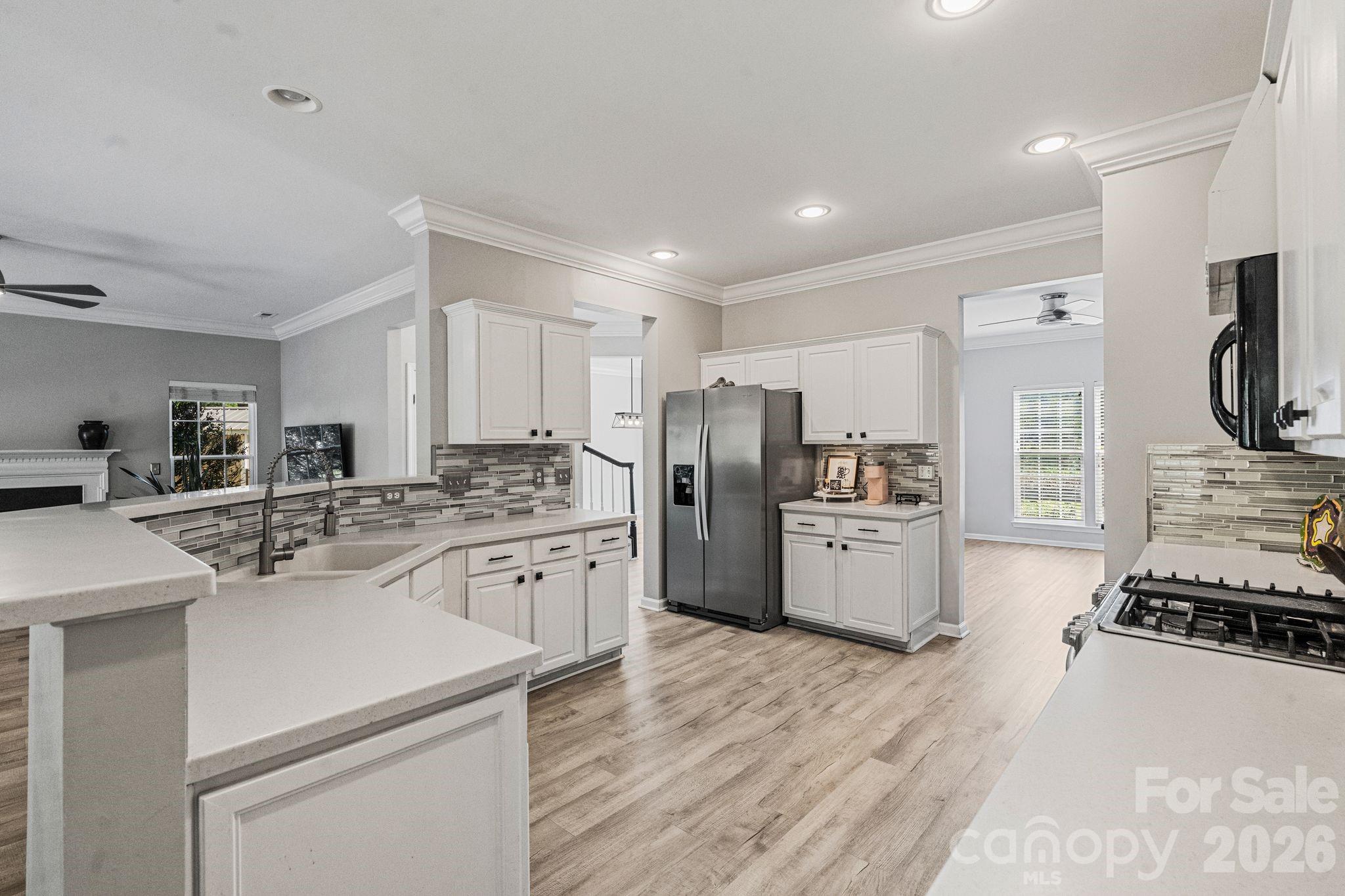 7702 Antique Circle