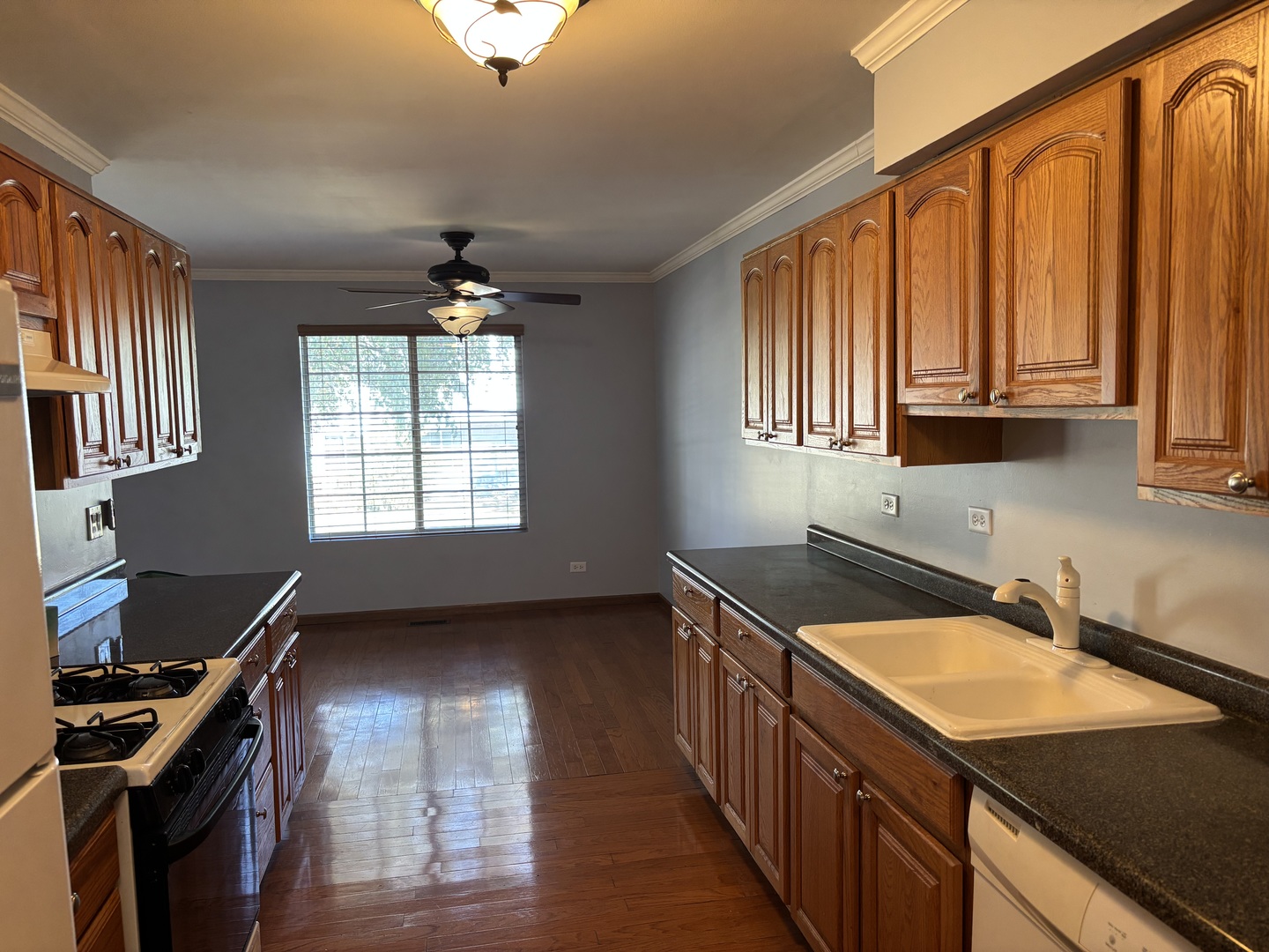 162 VILLAGE Creek Drive Unit: 162