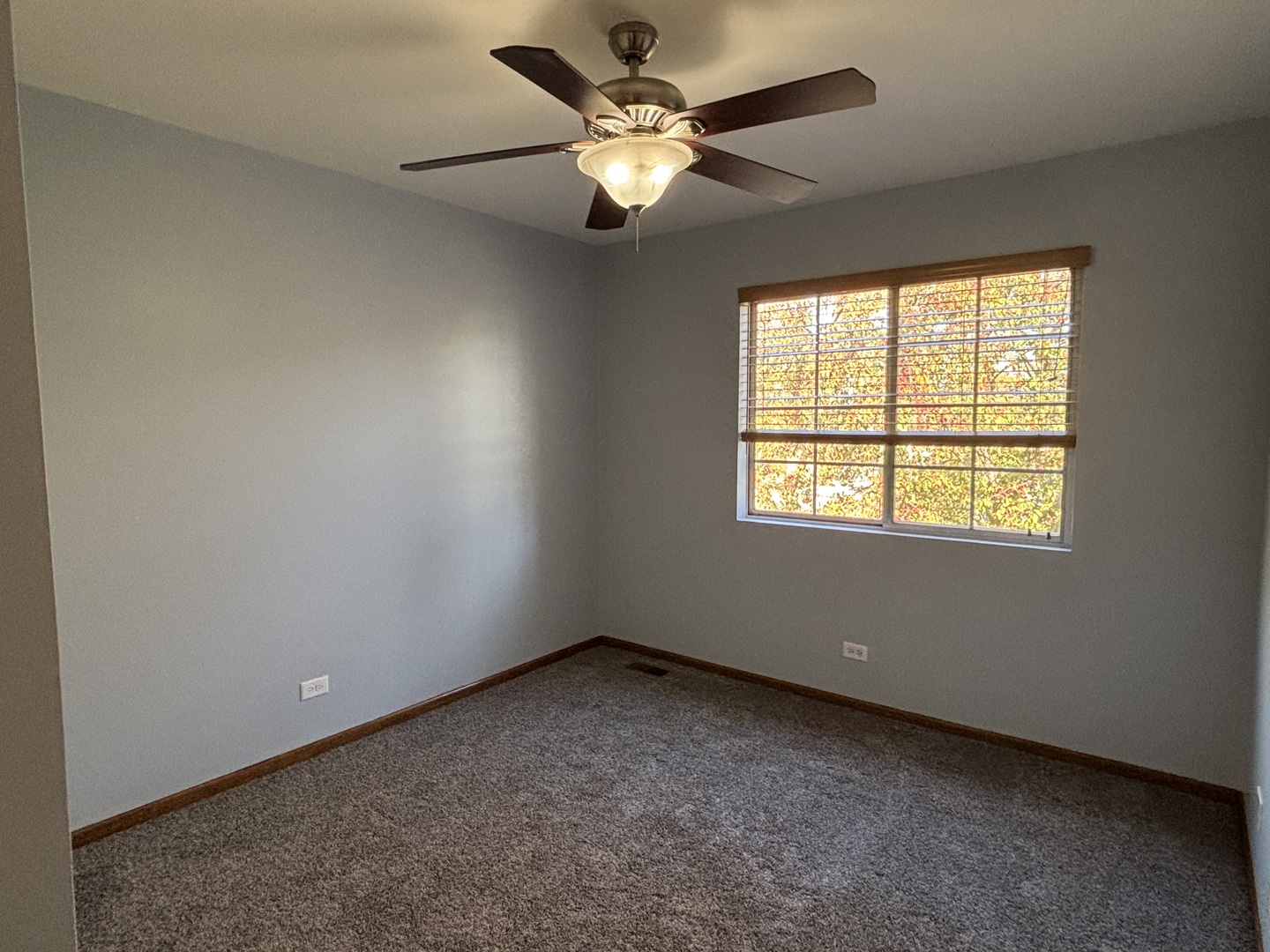 162 VILLAGE Creek Drive Unit: 162