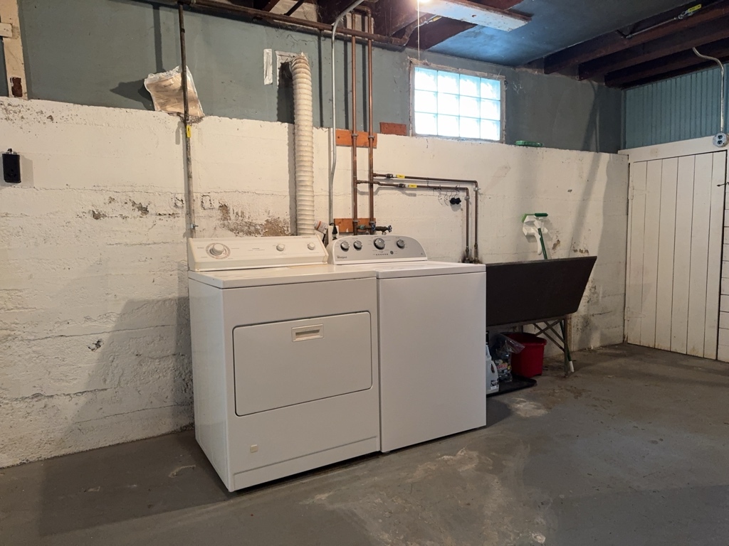 115 W Crystal Lake Avenue