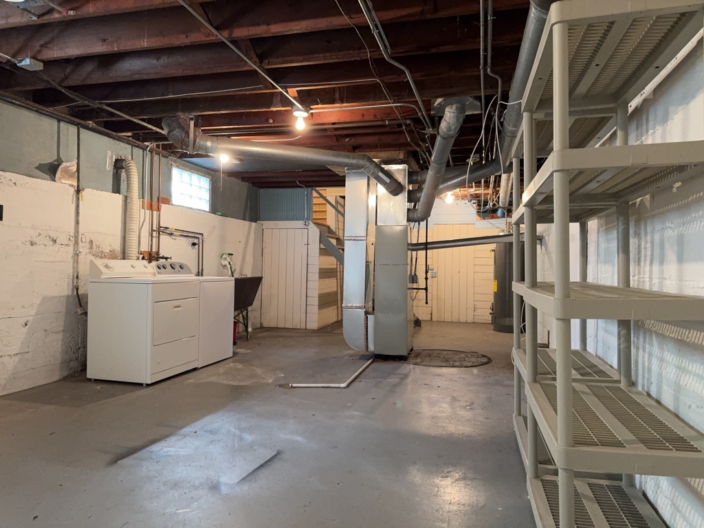 115 W Crystal Lake Avenue