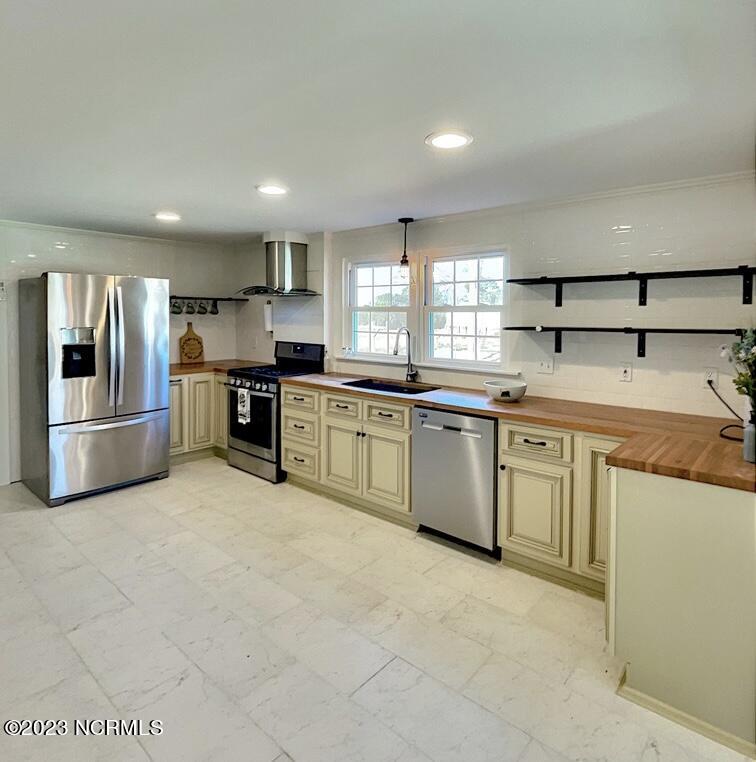 37677 Us 264 Highway E