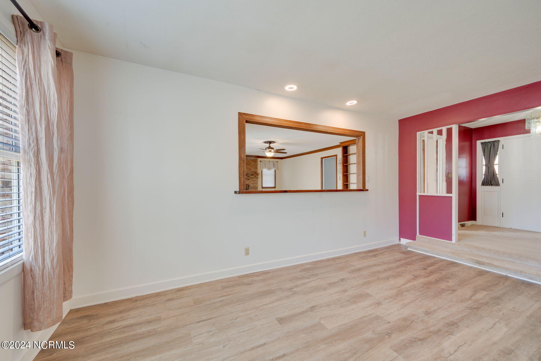 104 N Eden Drive