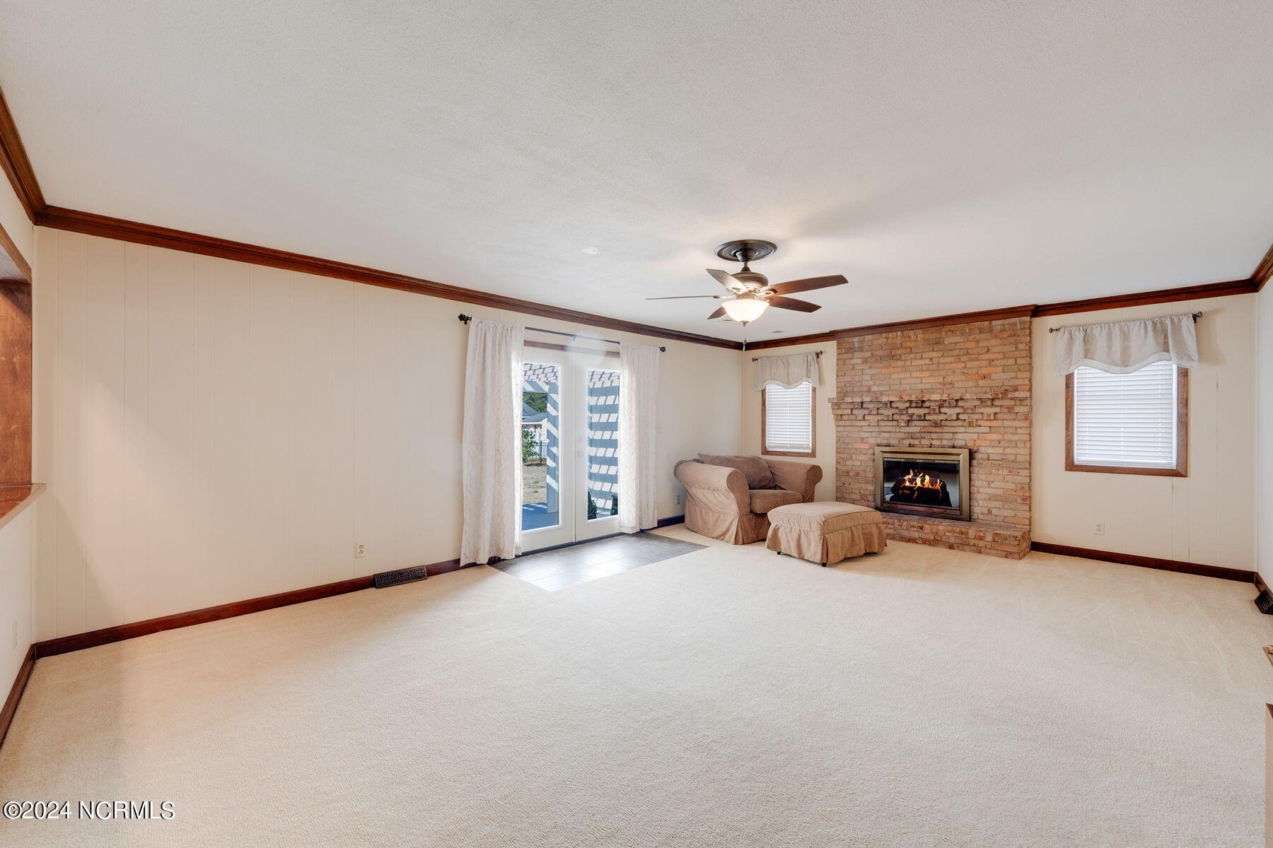 104 N Eden Drive