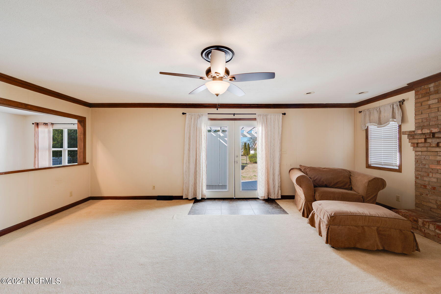 104 N Eden Drive
