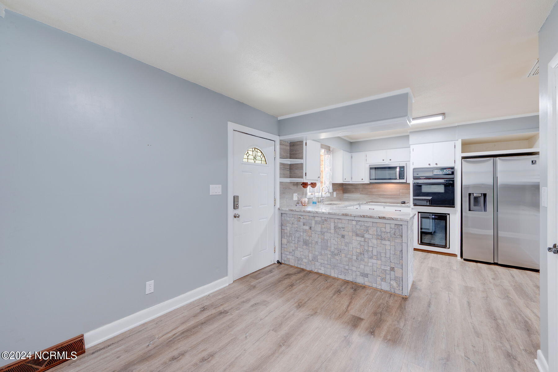 104 N Eden Drive
