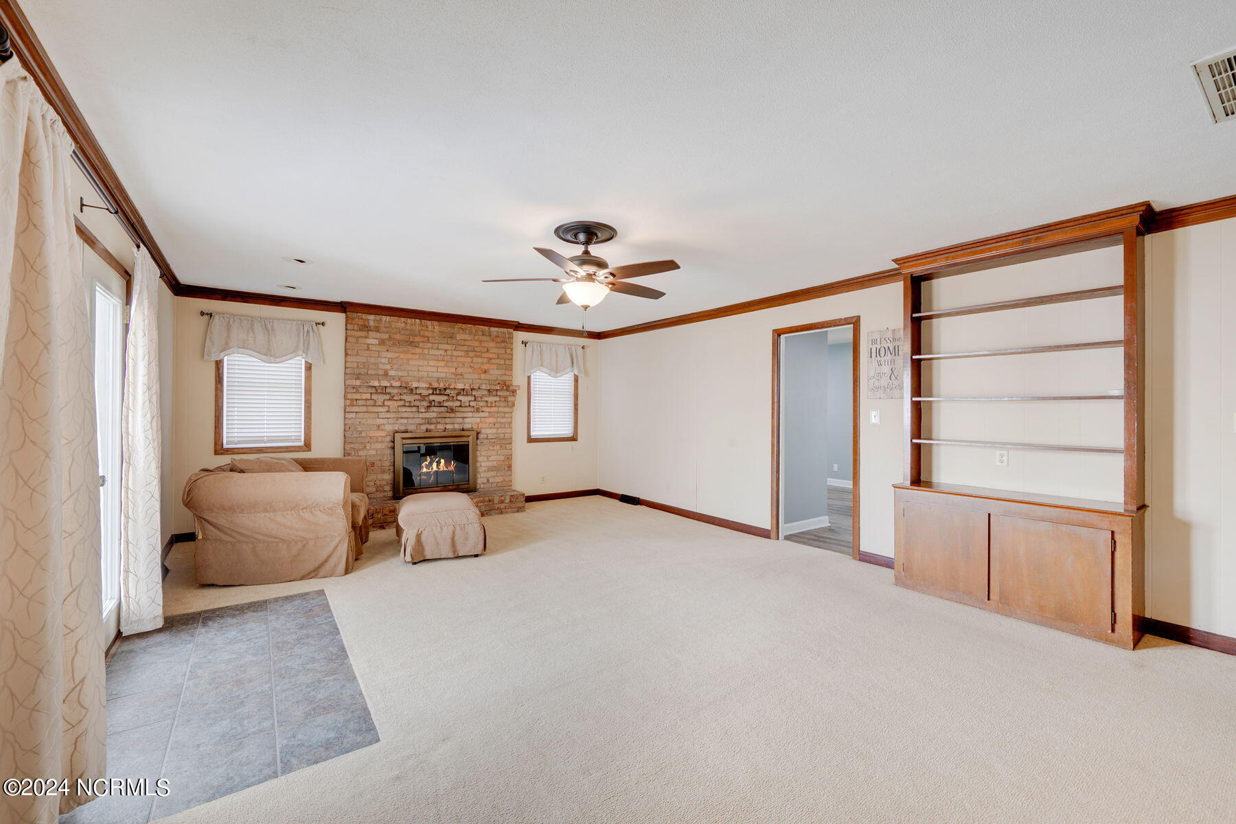 104 N Eden Drive
