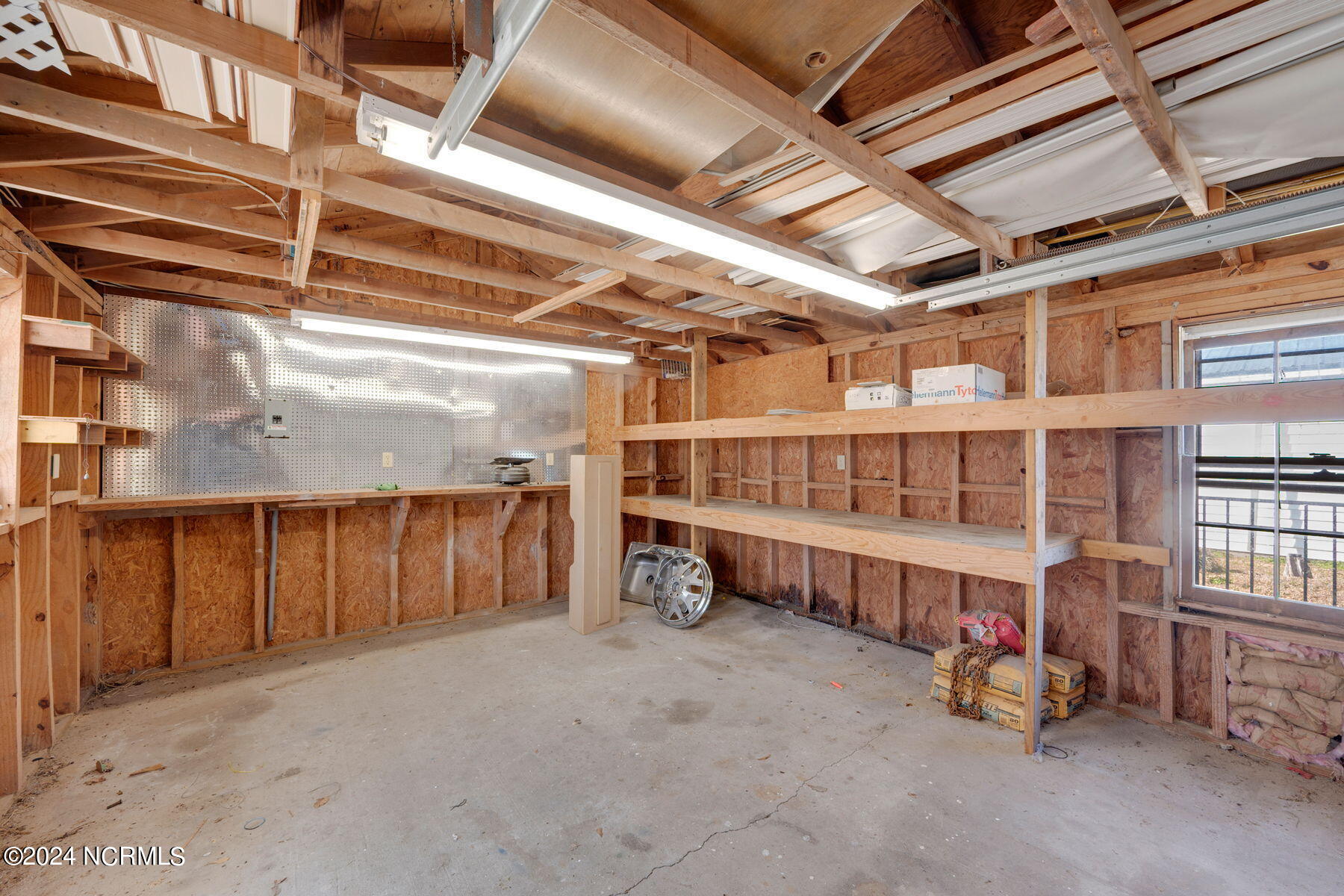 104 N Eden Drive