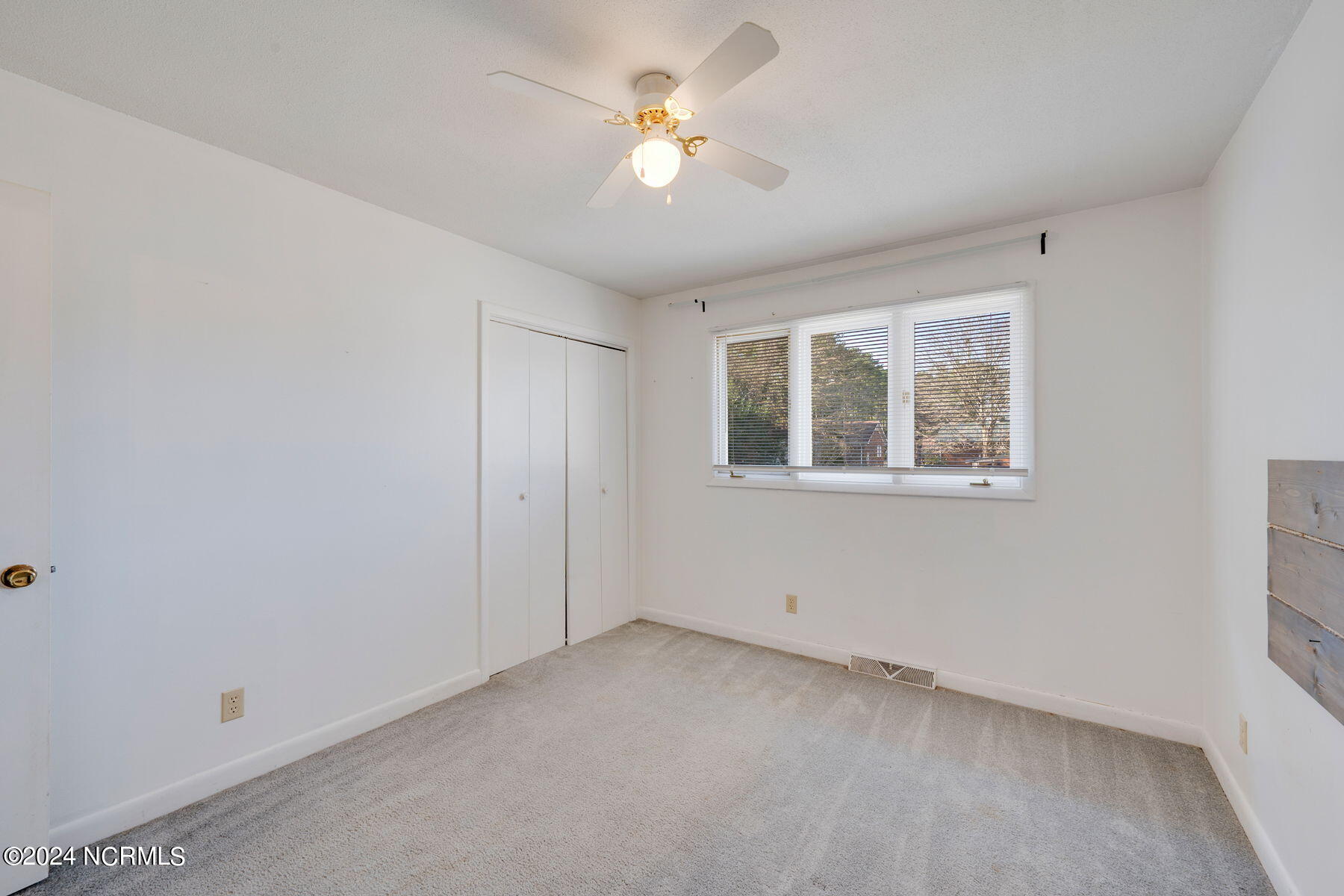 104 N Eden Drive
