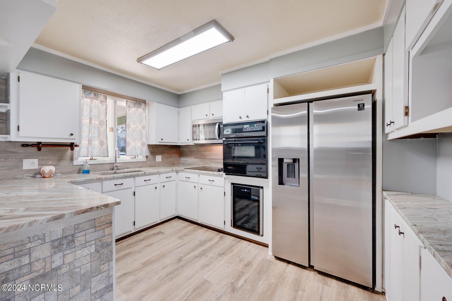 104 N Eden Drive