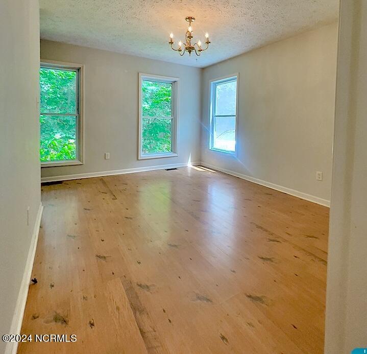 875 Mixon Creek Drive