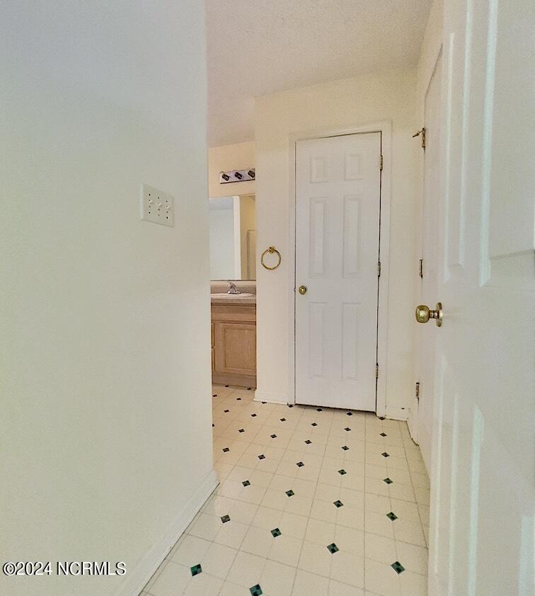 875 Mixon Creek Drive