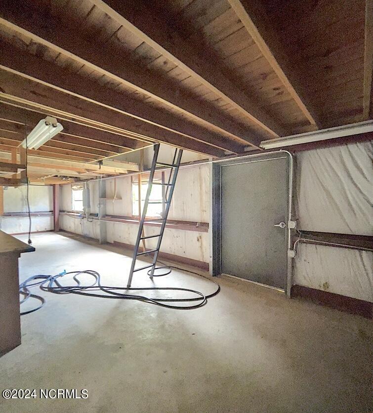 1184 Seed Tick Neck Road