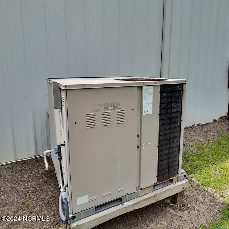 1184 Seed Tick Neck Road