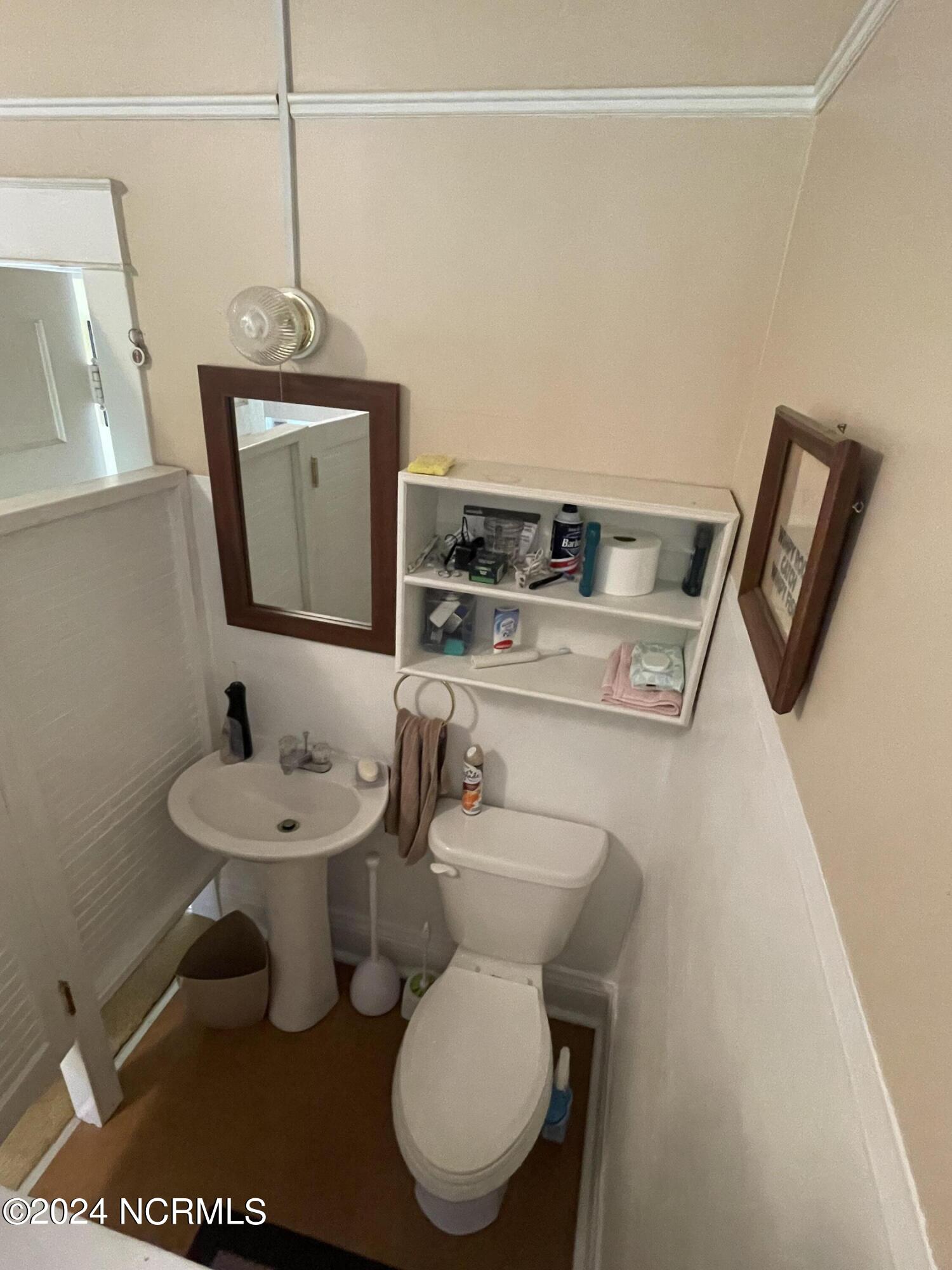 6800 Piney Woods Road