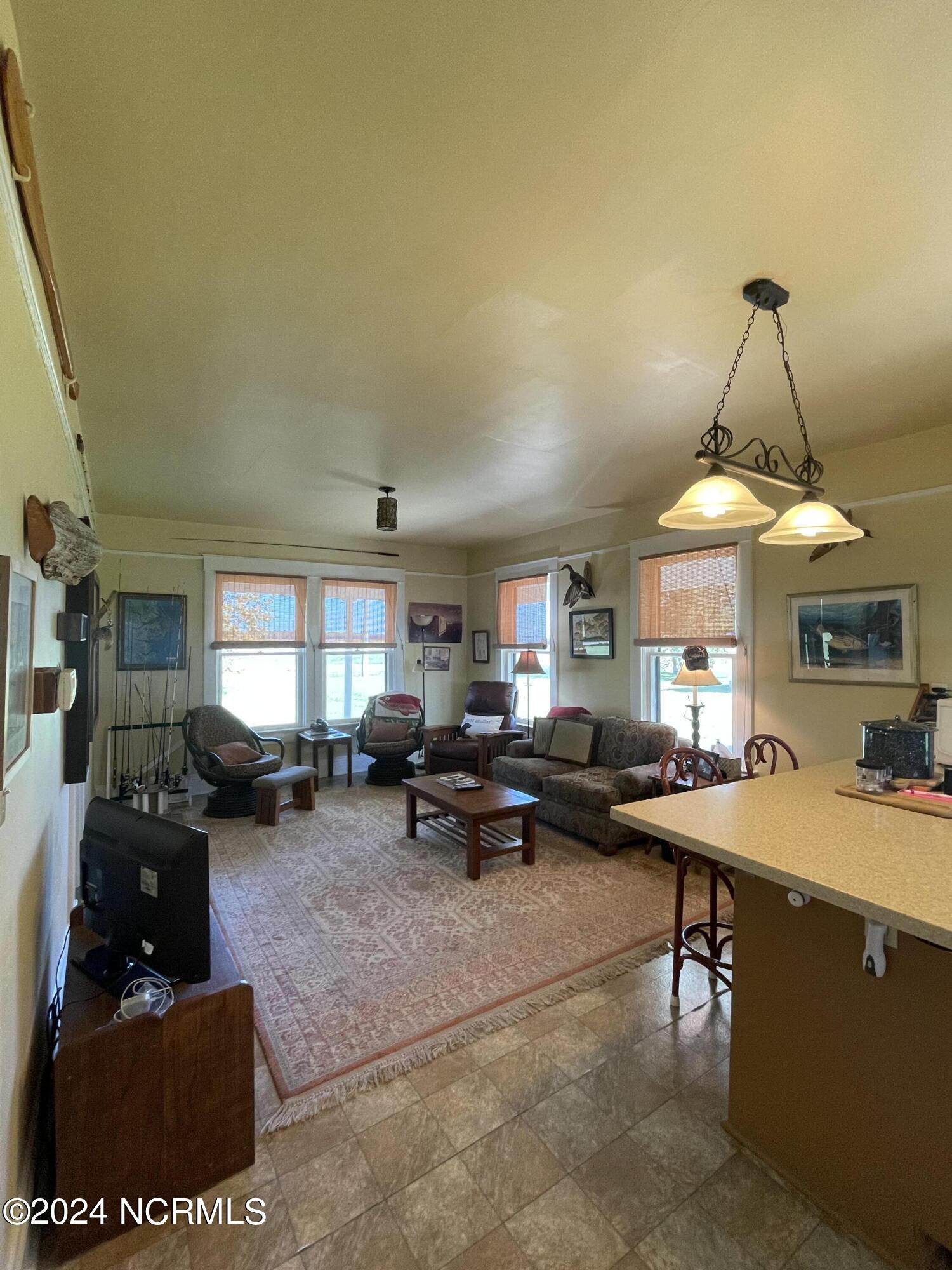 6800 Piney Woods Road