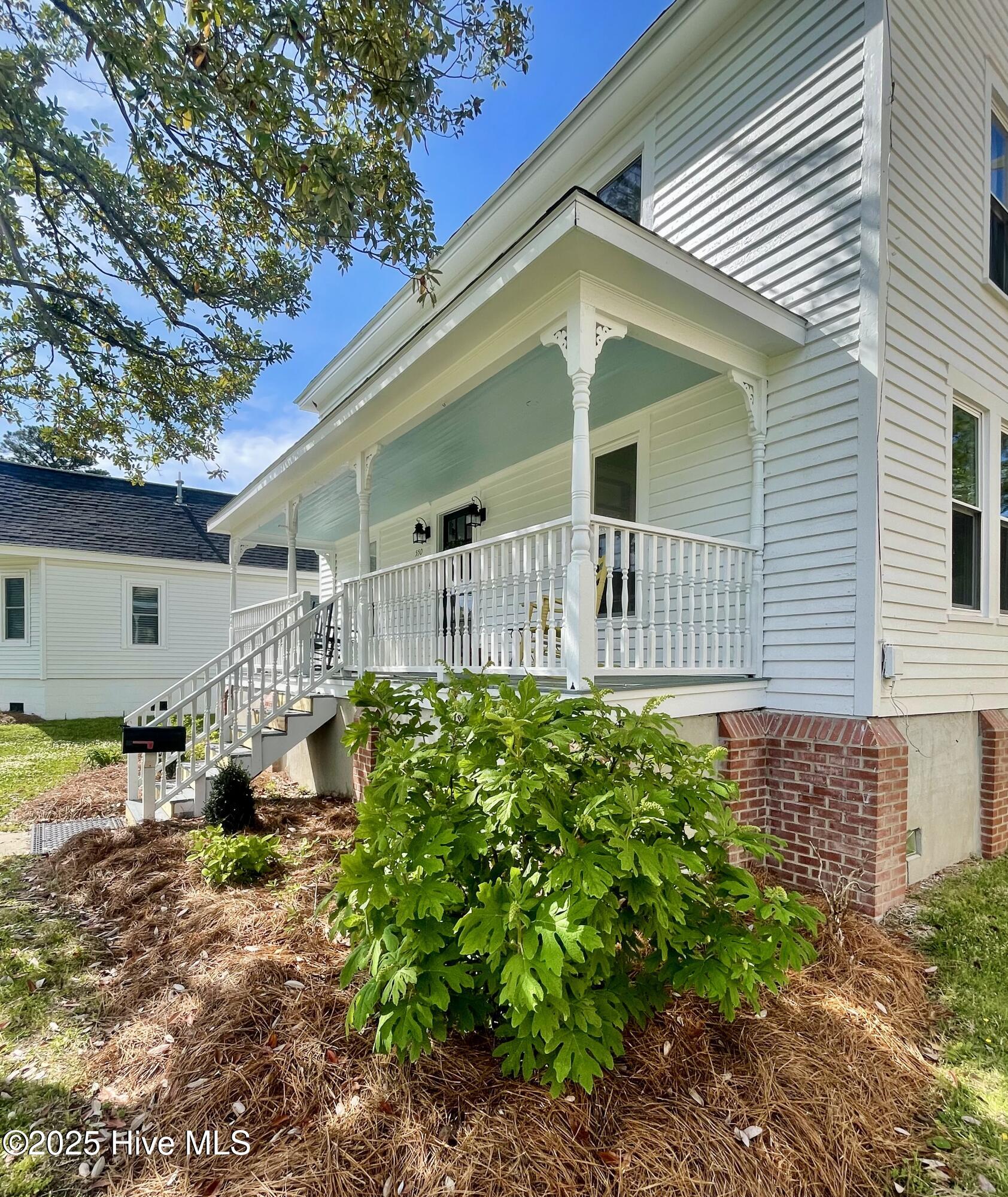 550 E Main Street