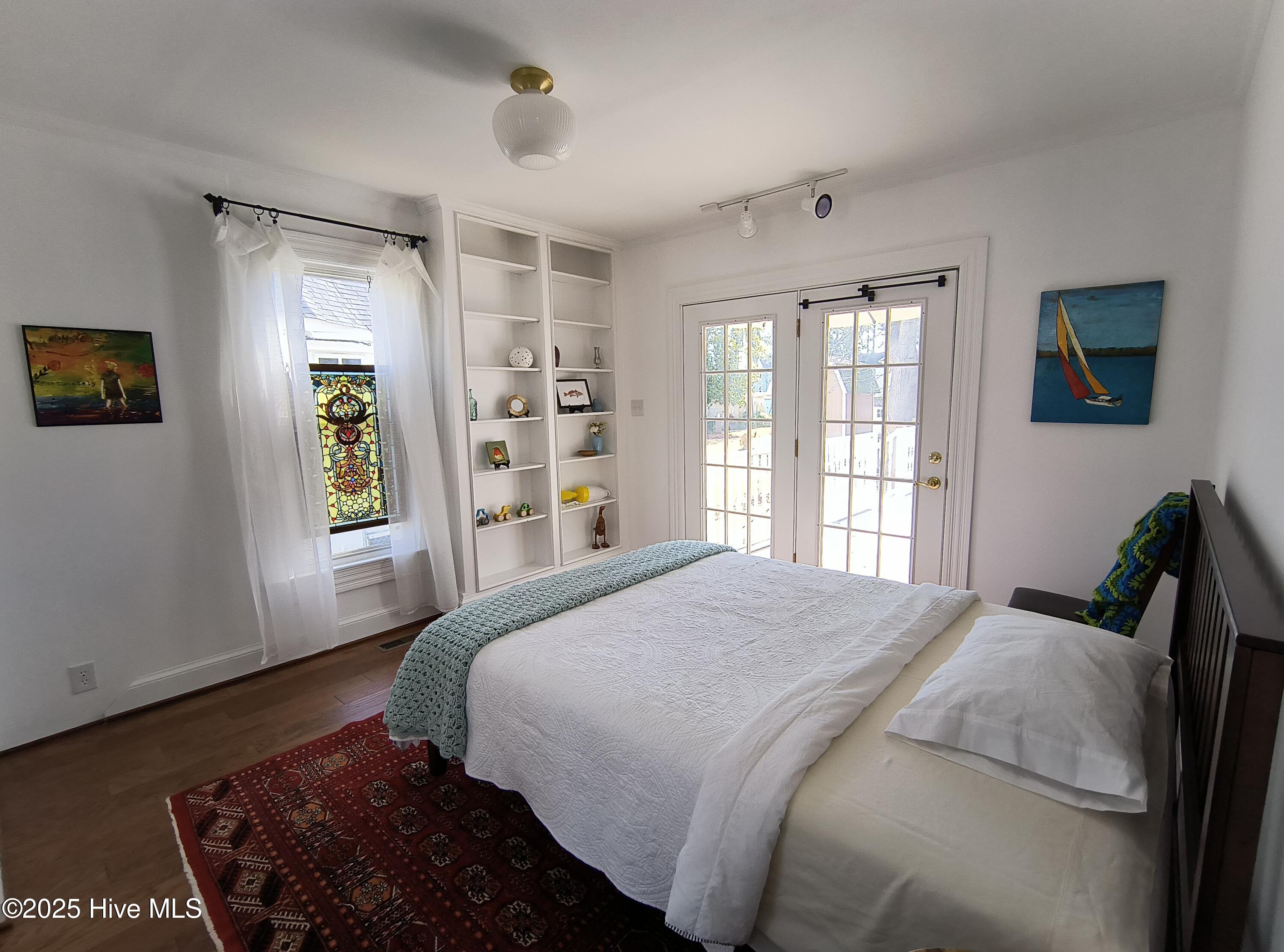 550 E Main Street