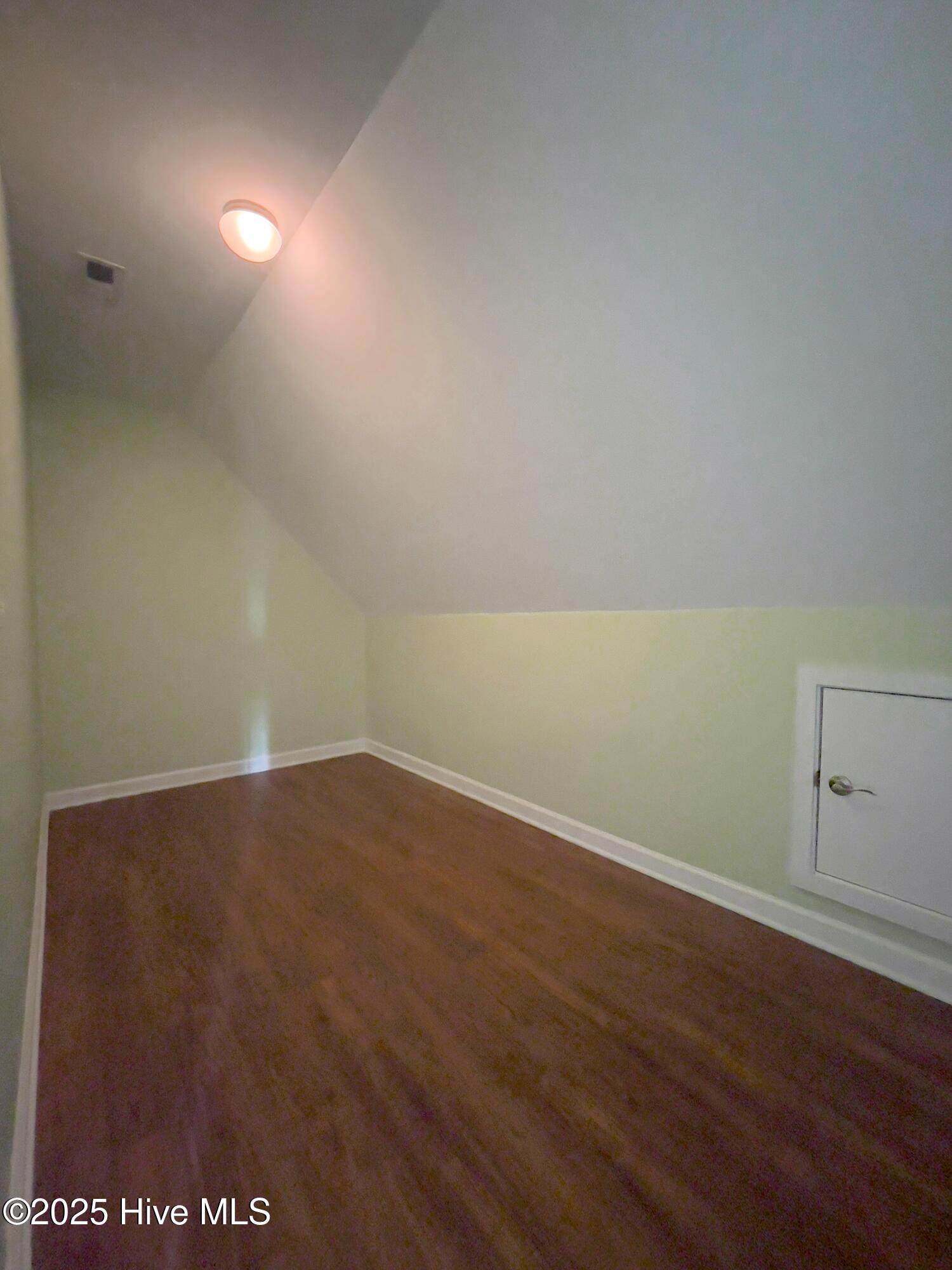 394 Riverview Street