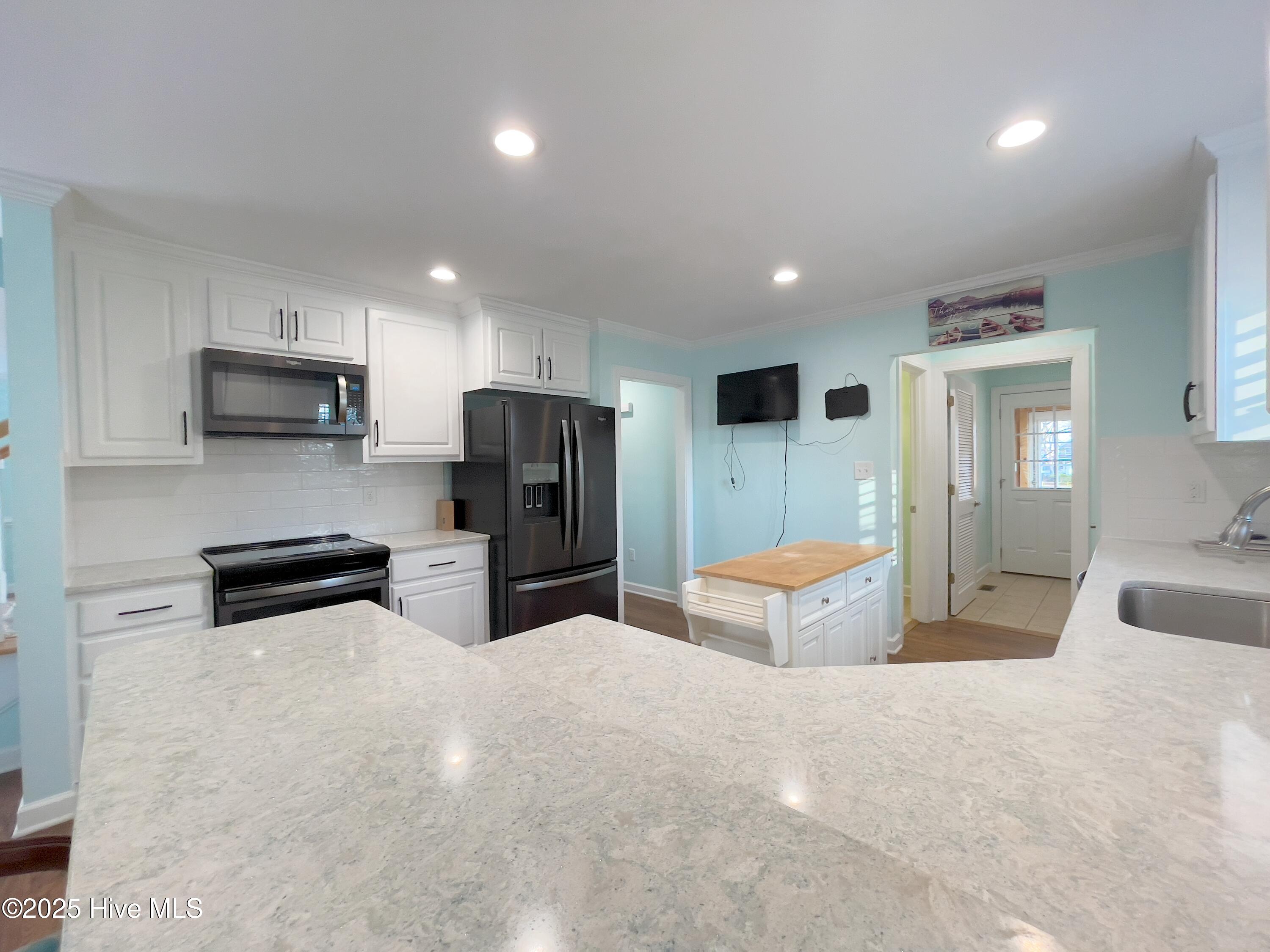 394 Riverview Street